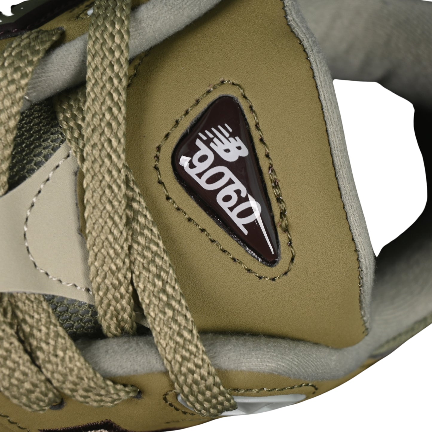 Tênis NB 9060 Bege com cinza militar