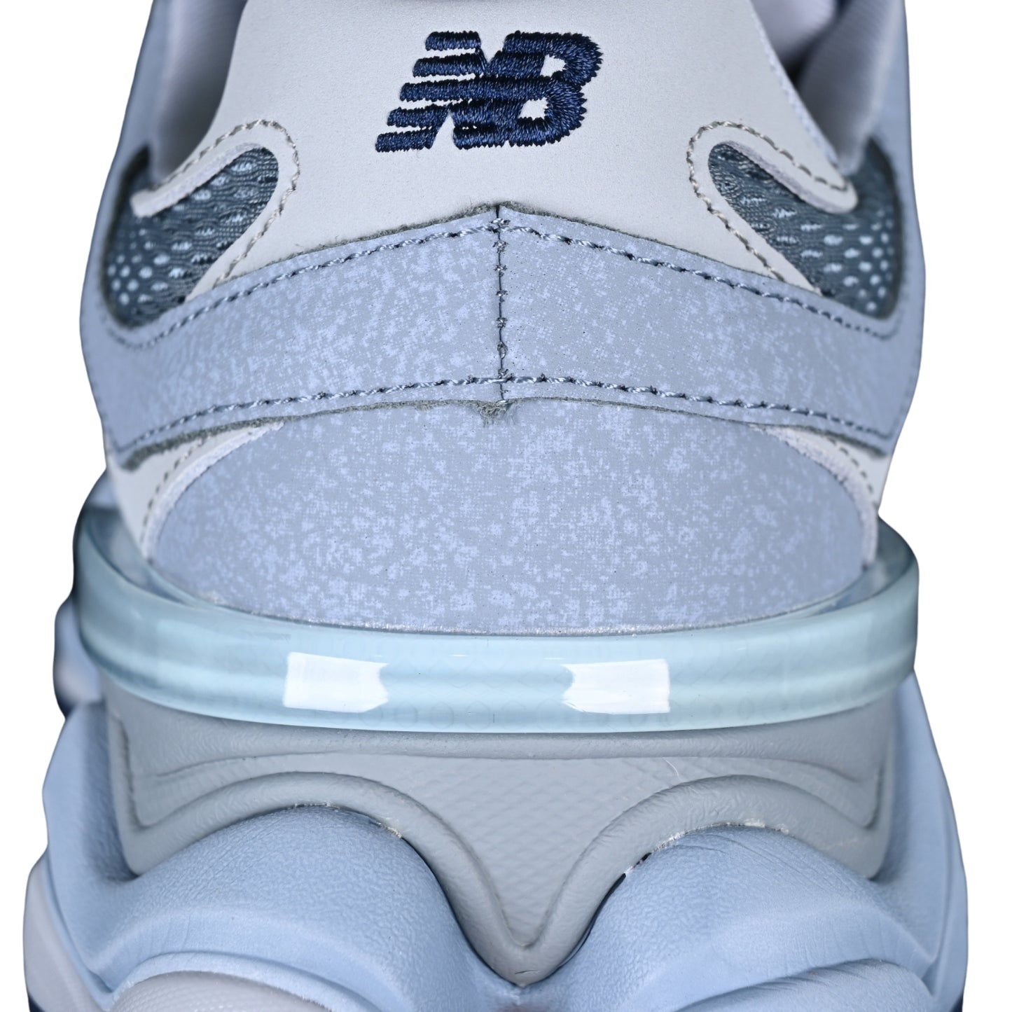 Tênis NB 9060 Azul com Azul claro e Detalhes no couro