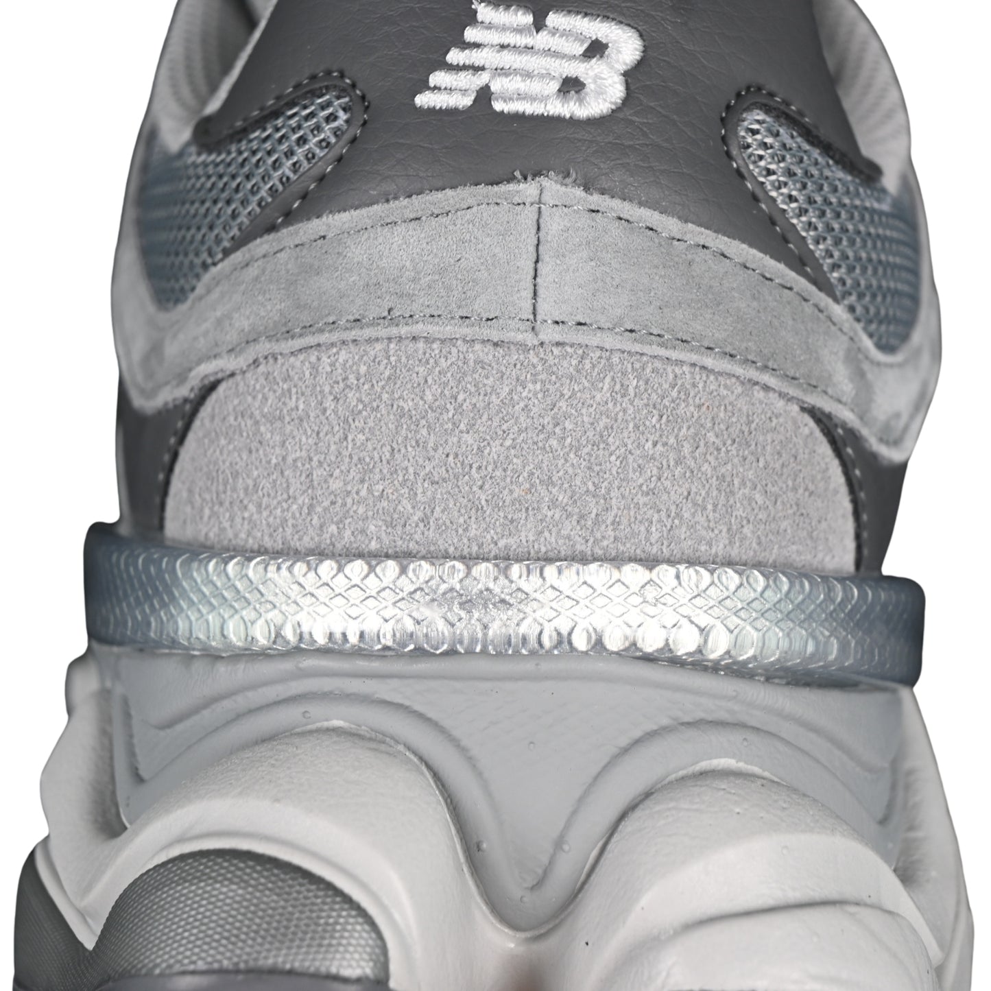 Tênis NB 9060 Cinza com Prata