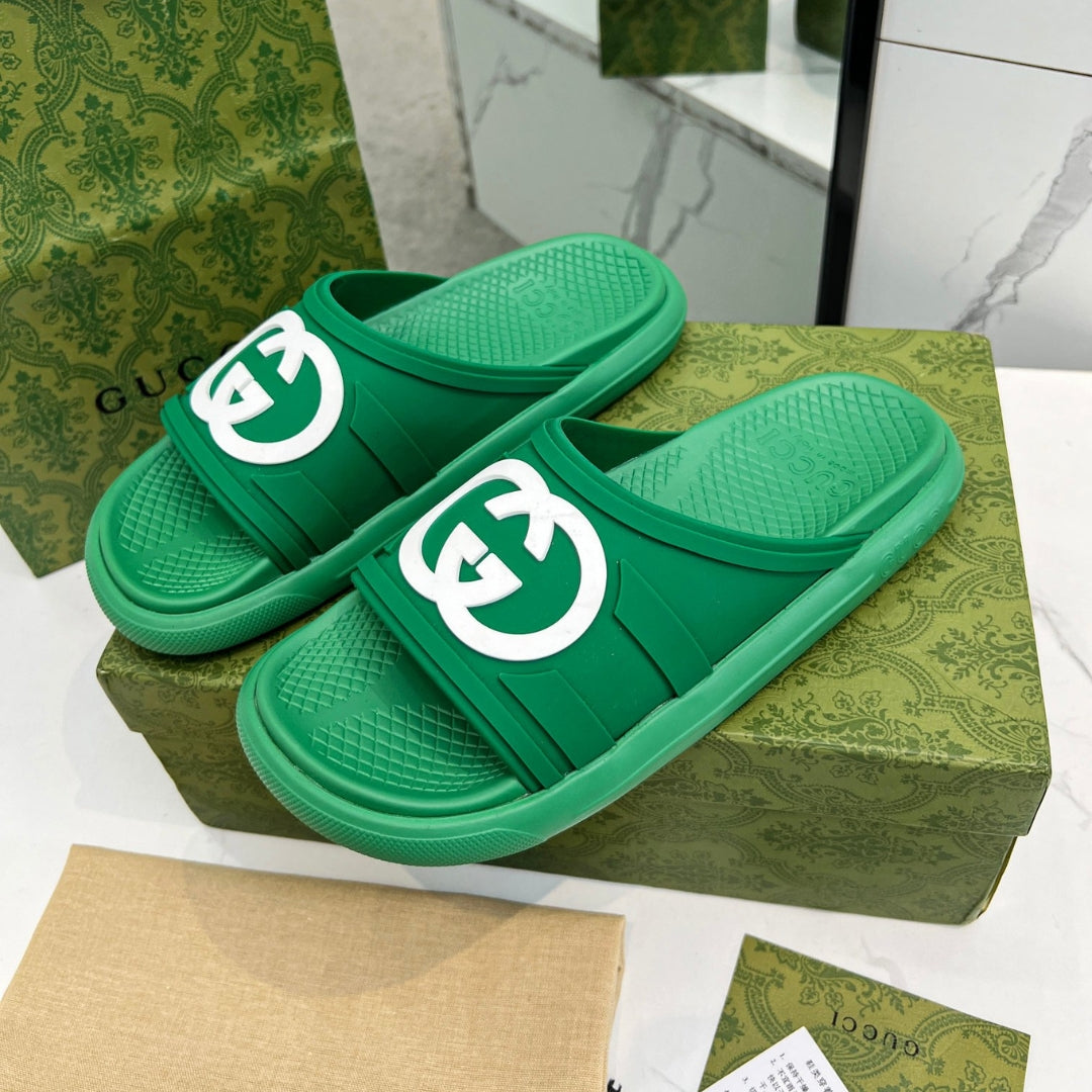 Chinelo Slide GG Interlocking Verde com logo