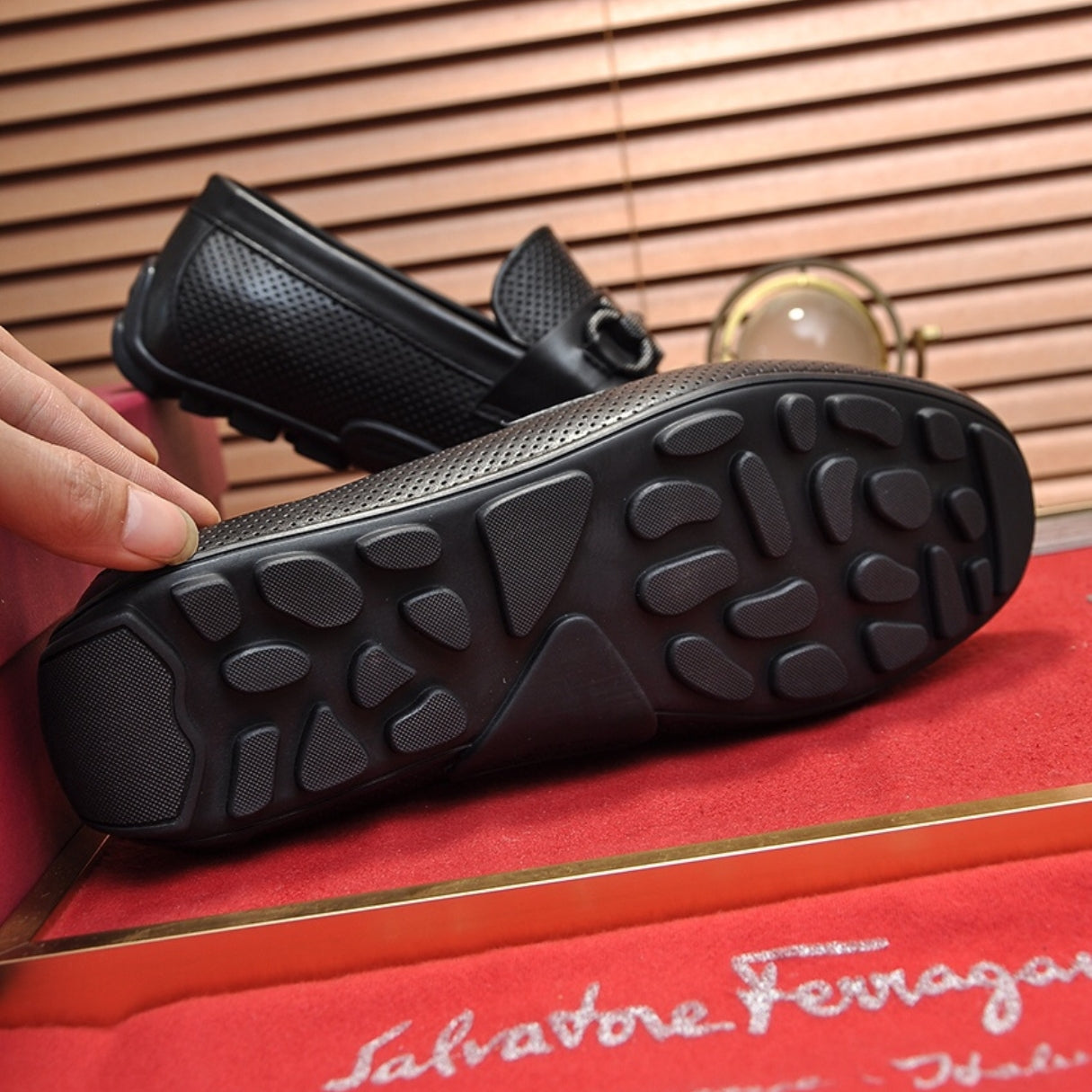 Mocassim Ferragam Social Couro Preto horsebit