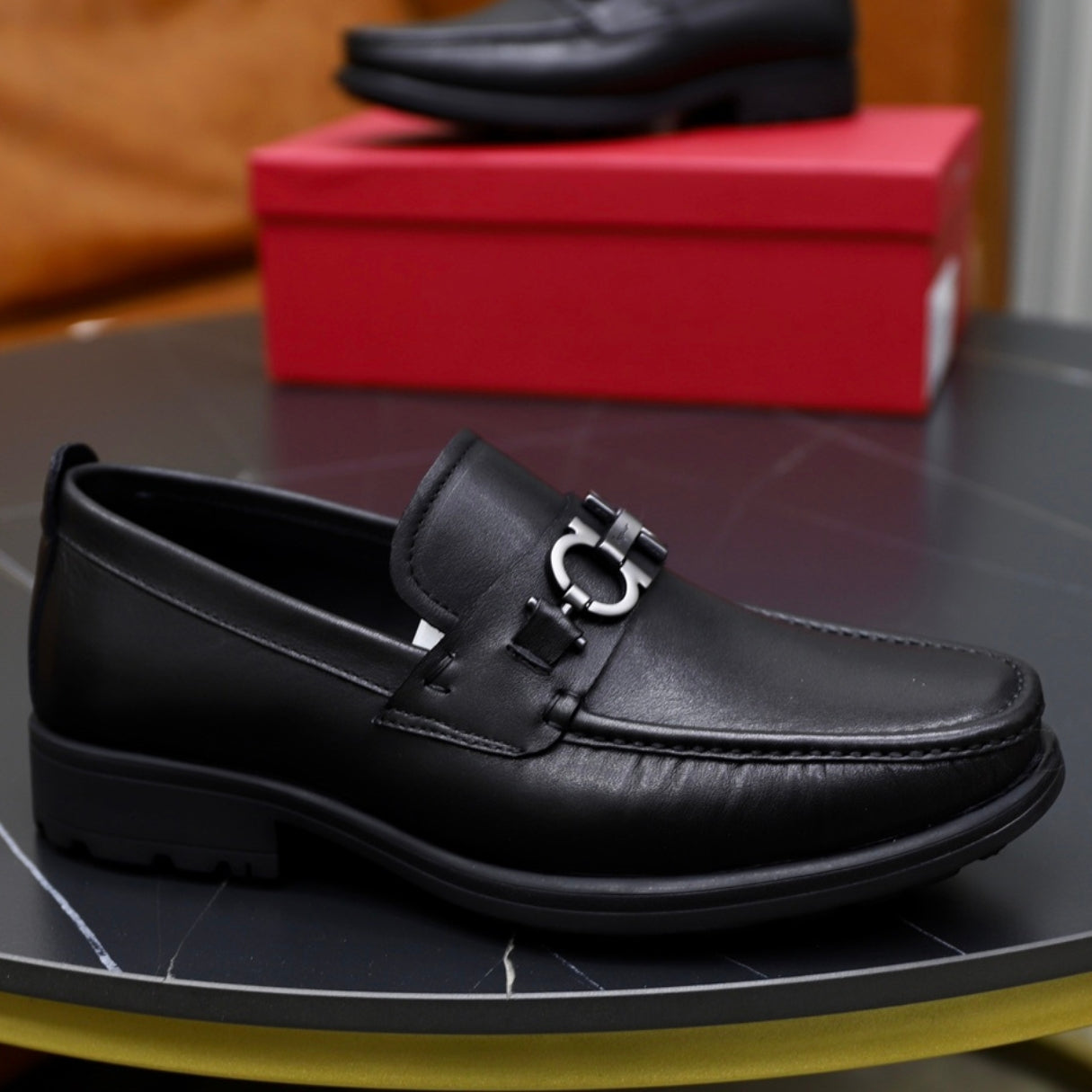 Sapato Ferragam Social Couro Preto horsebit