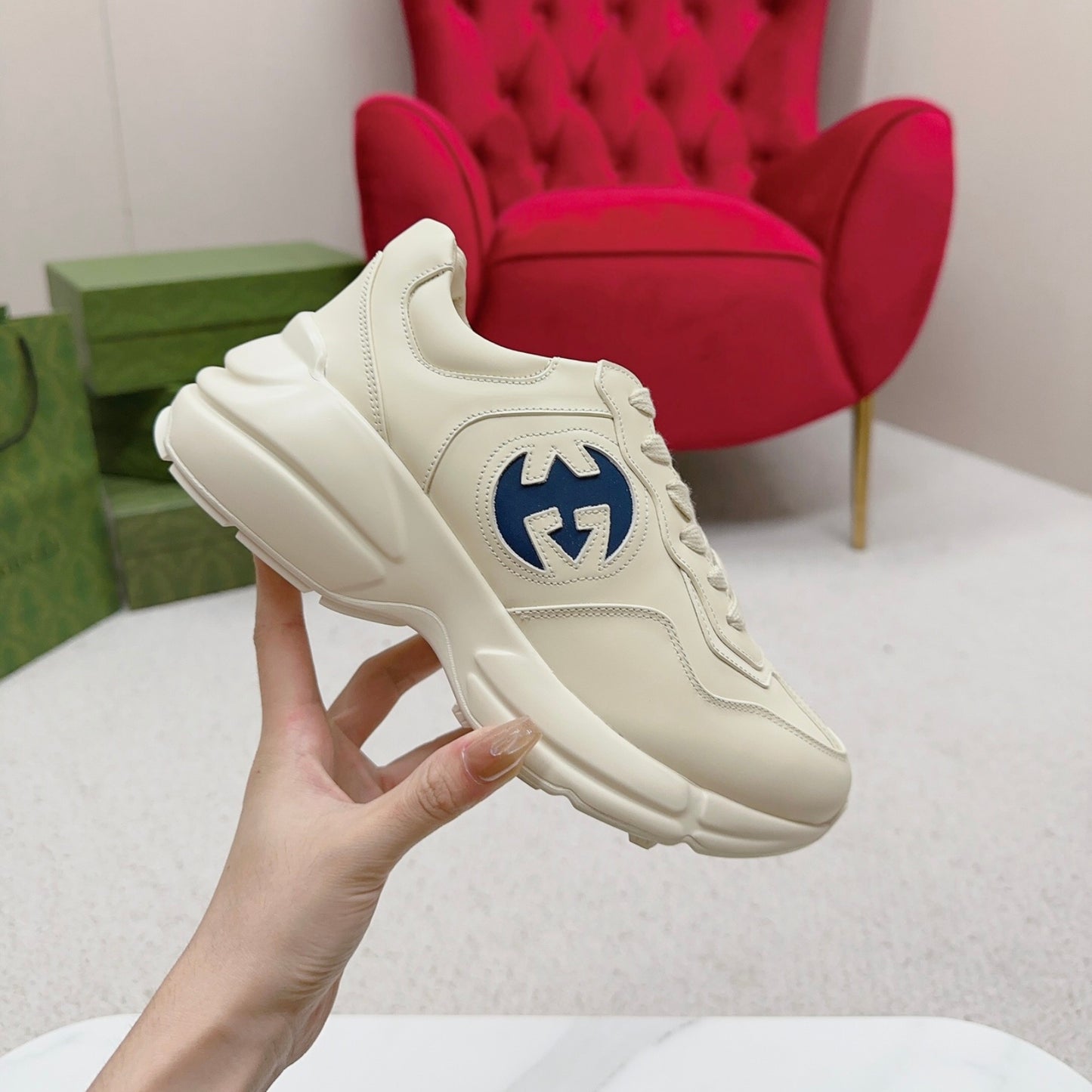 Tenis GG Rhyton Com Logo azul