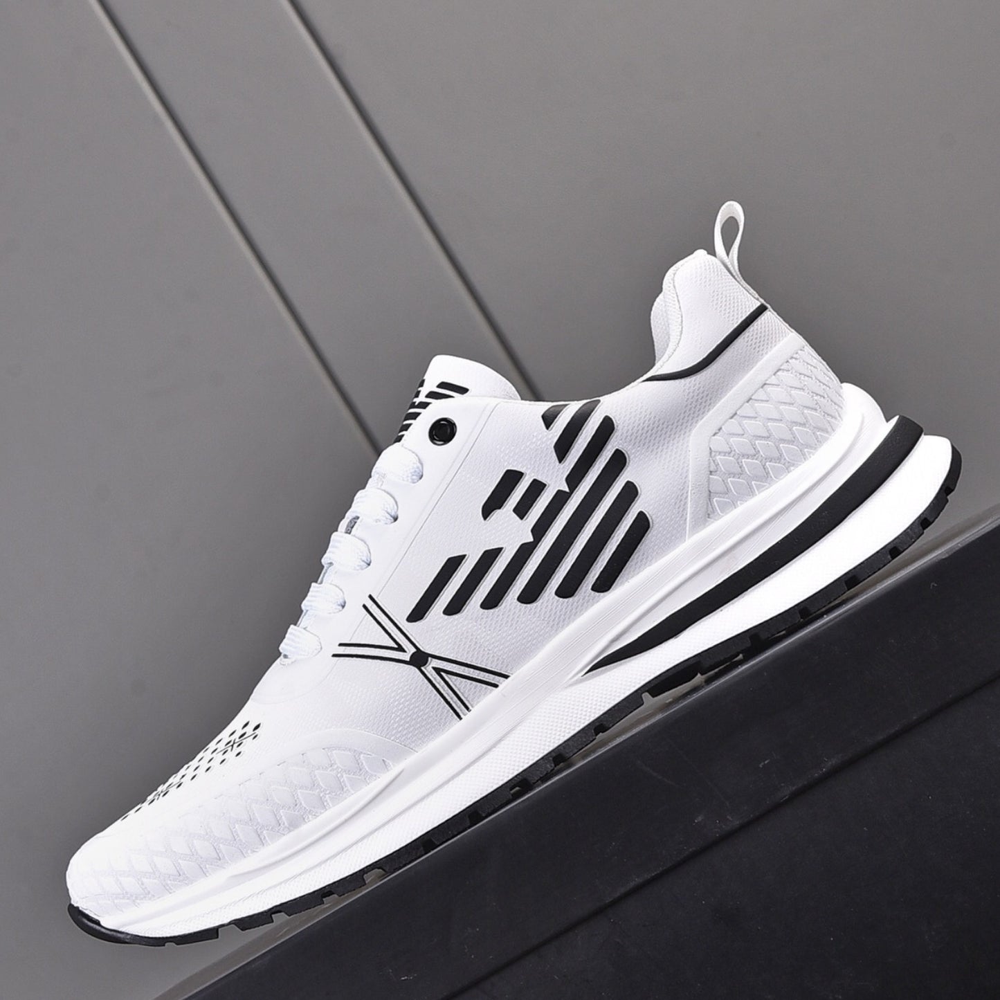 Tenis Arman Branco Casual logo lateral