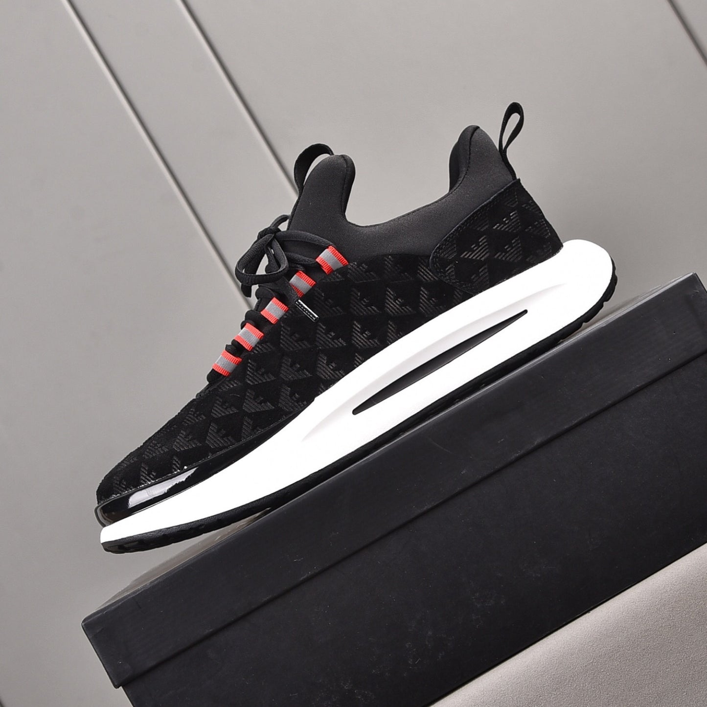 Tenis Arman Preto Casual Couro detalhe Topo