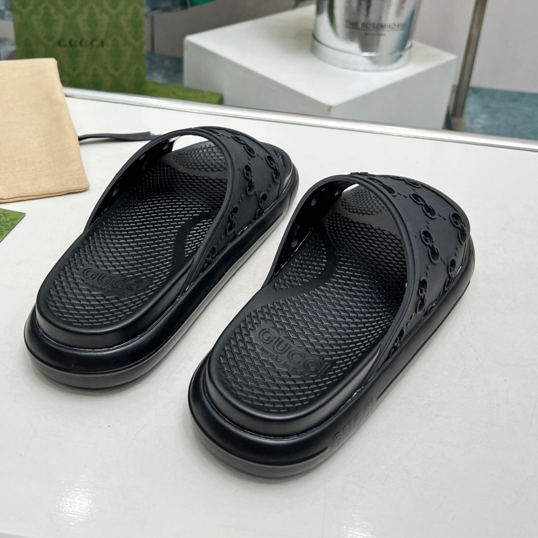 Chinelo Slide GG preto detalhes