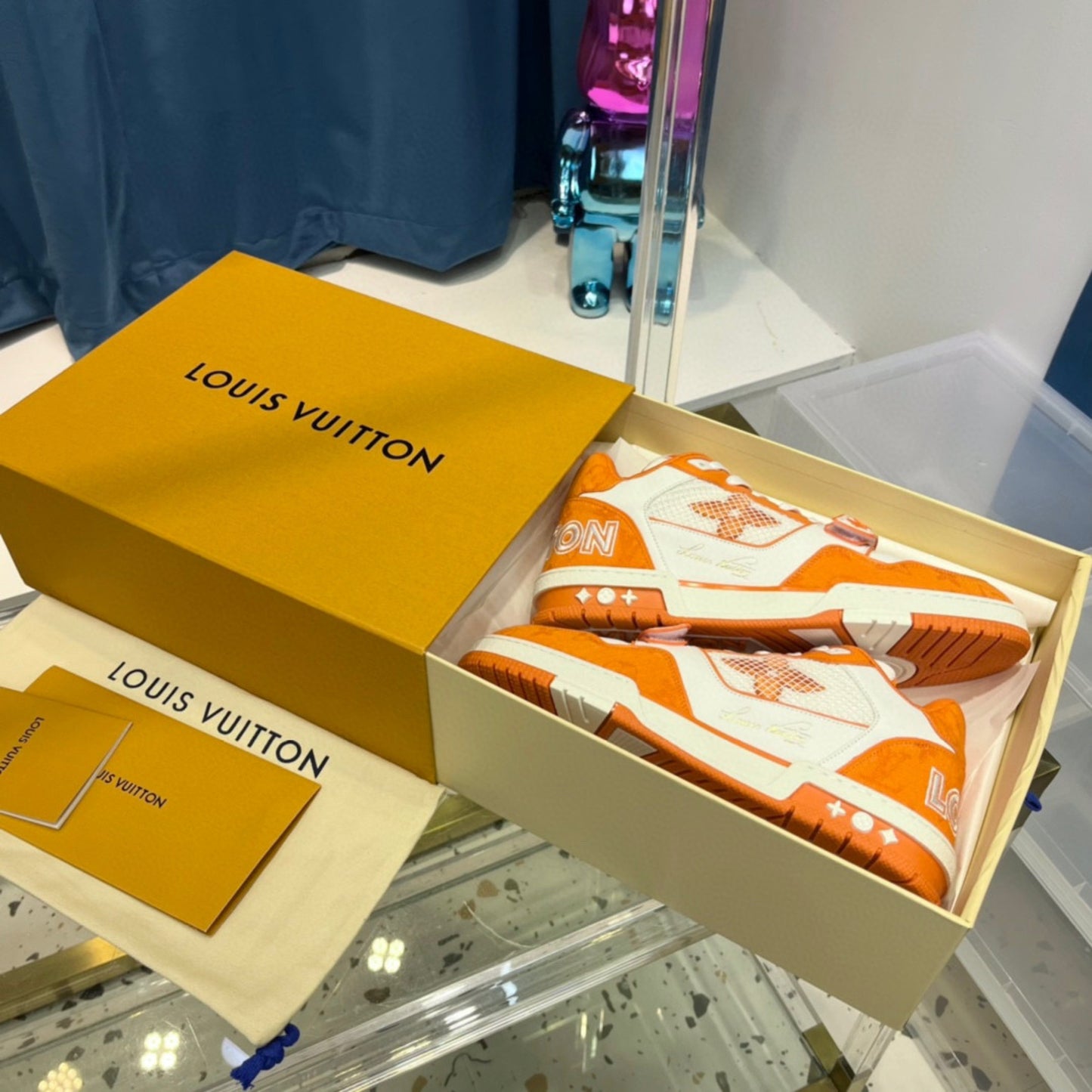 Tênis Lv Trainer Laranja