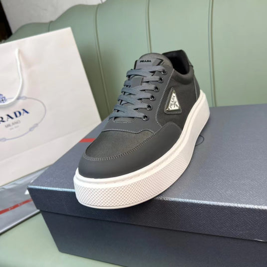 Tênis PD Cinza com Branco