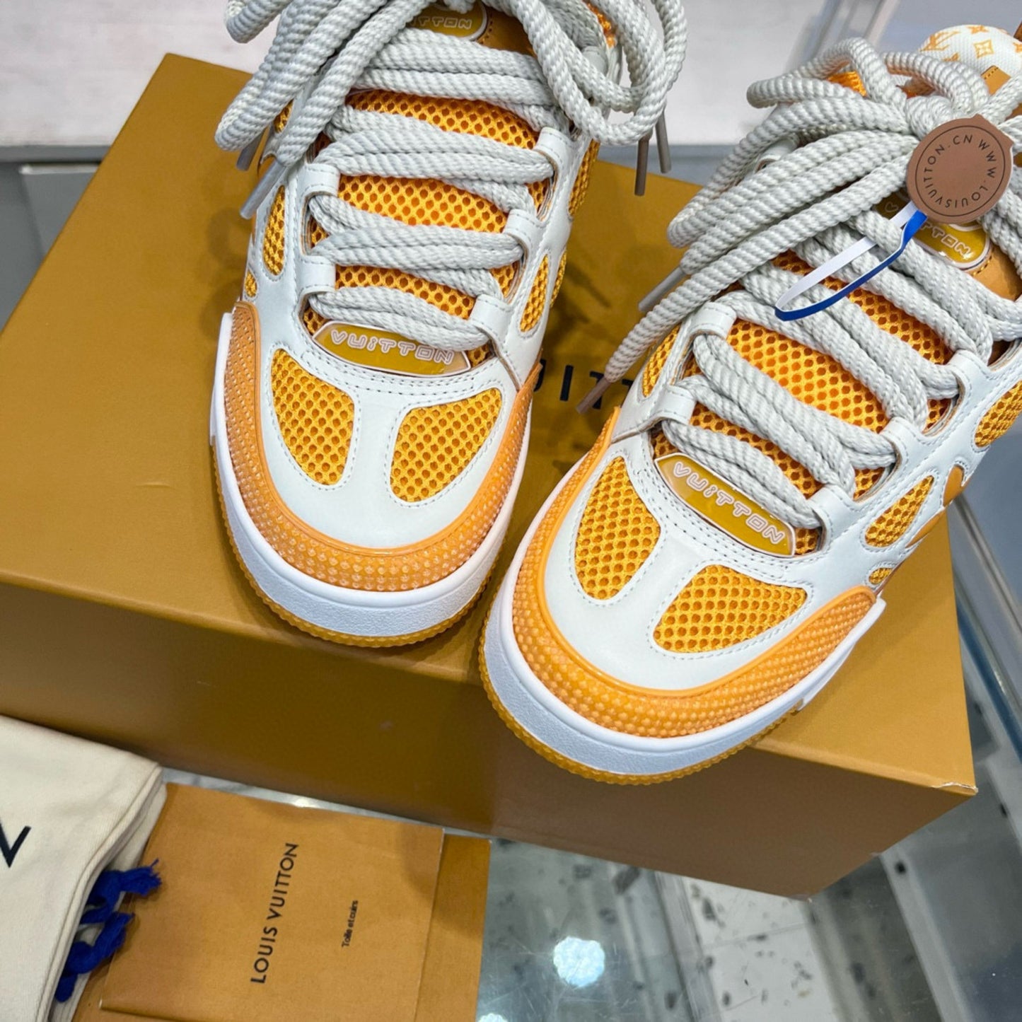 Tênis LV Skate Amarelo