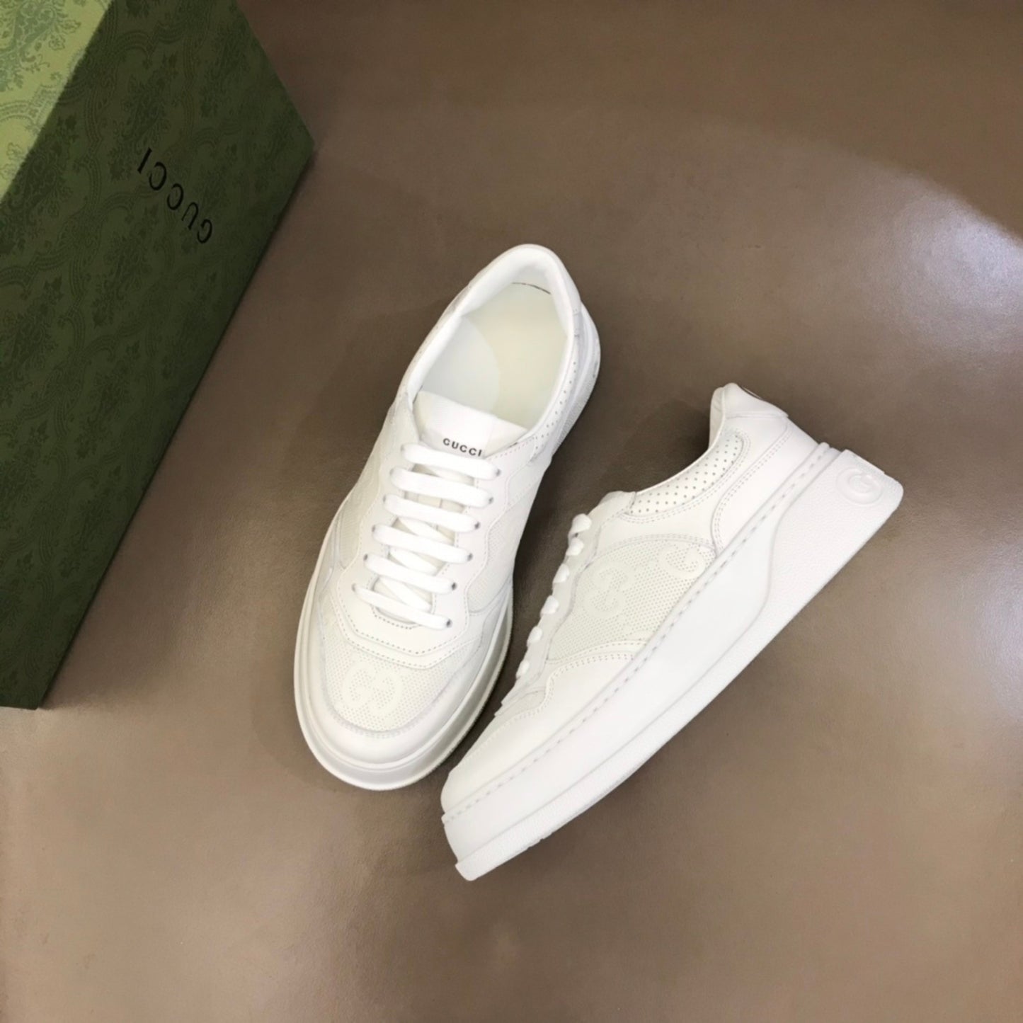 Tenis GG Supreme Branco