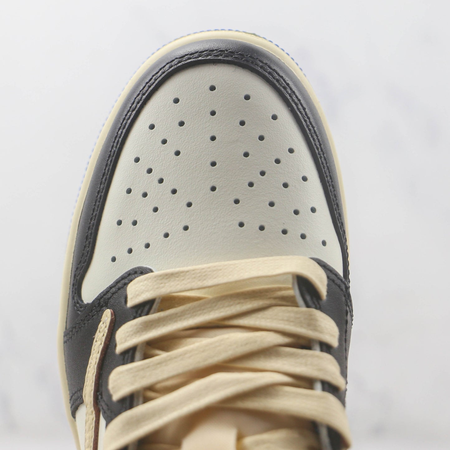 Tênis Fragment Design x Travis Scott x AJ1 Low