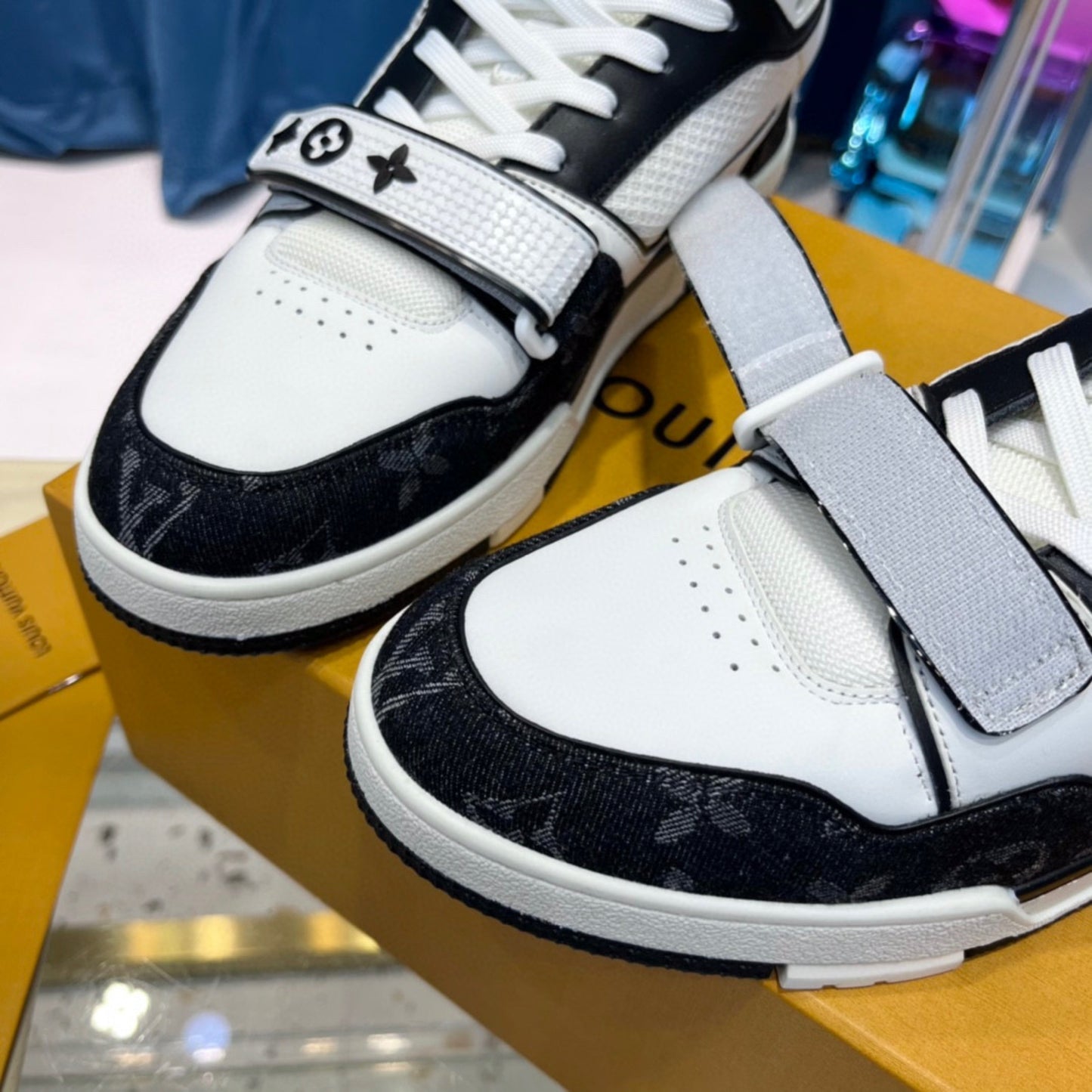 Tênis Lv Trainer Preto 2