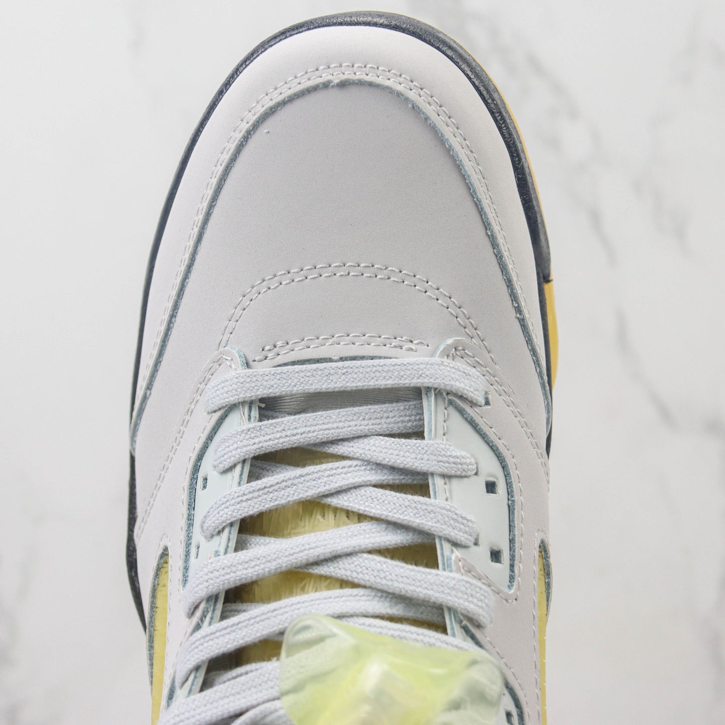 Tênis A Ma Maniere x AJ5 Photon Dust