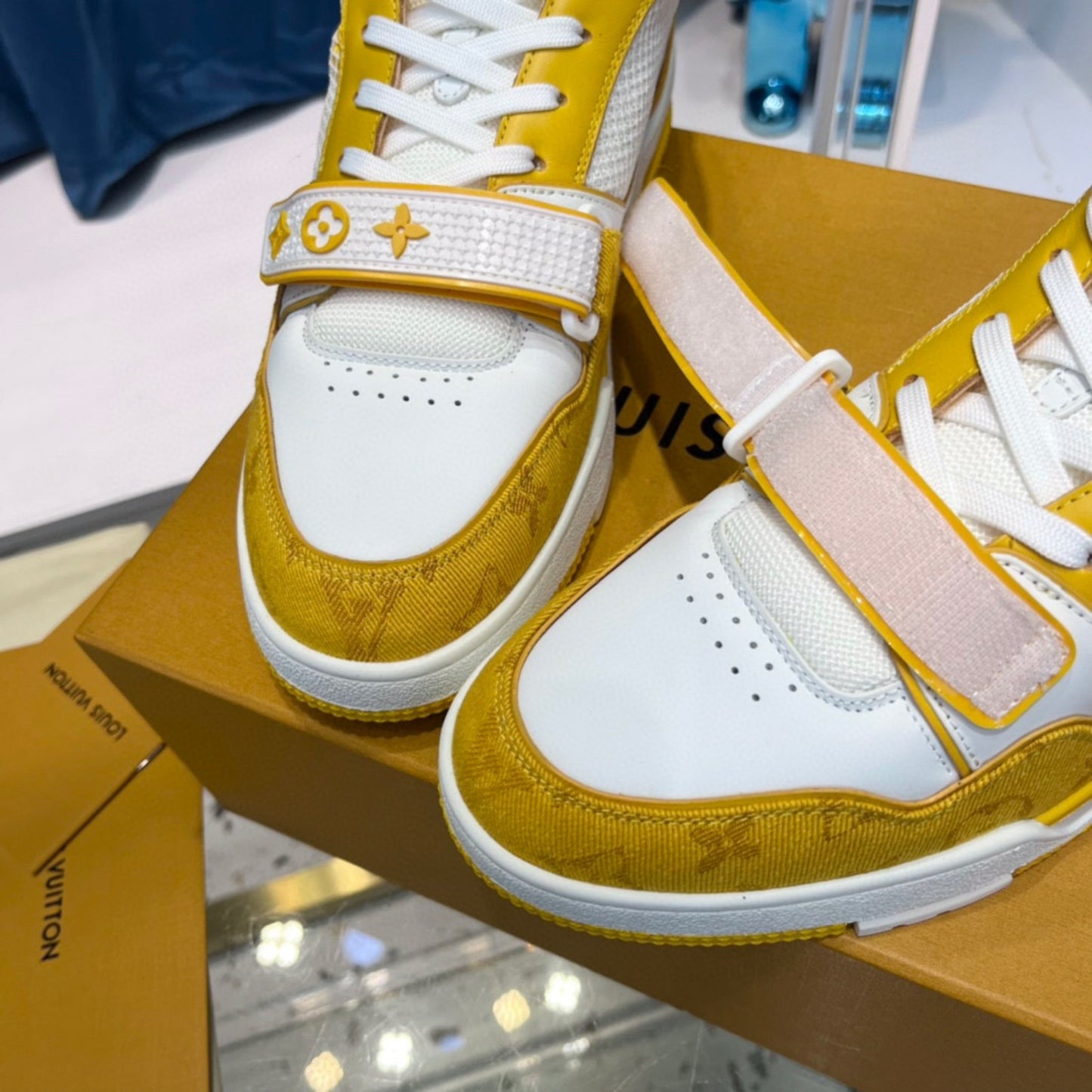 Tênis Lv Trainer Amarelo