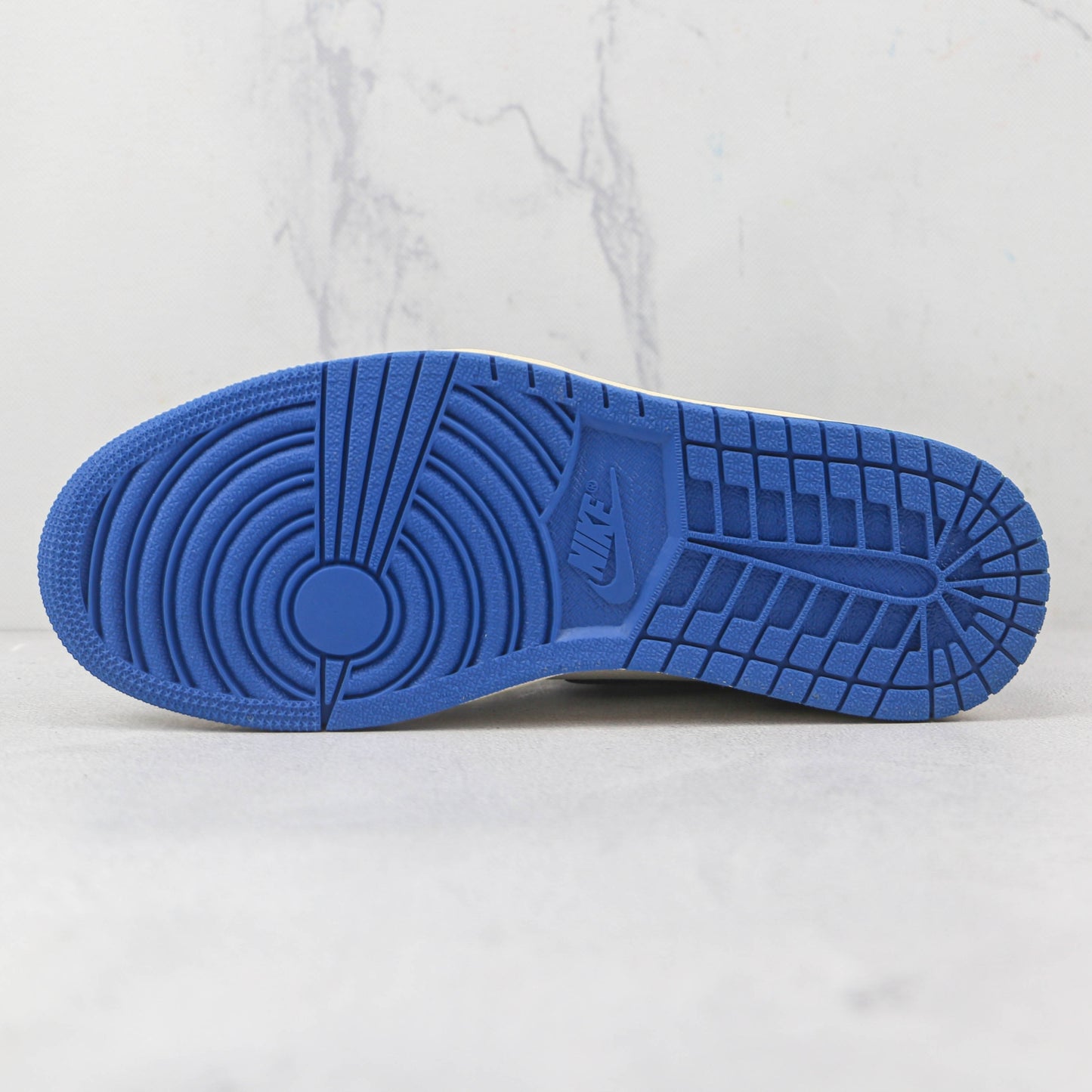 Tênis Fragment Design x Travis Scott x AJ1 Retro High