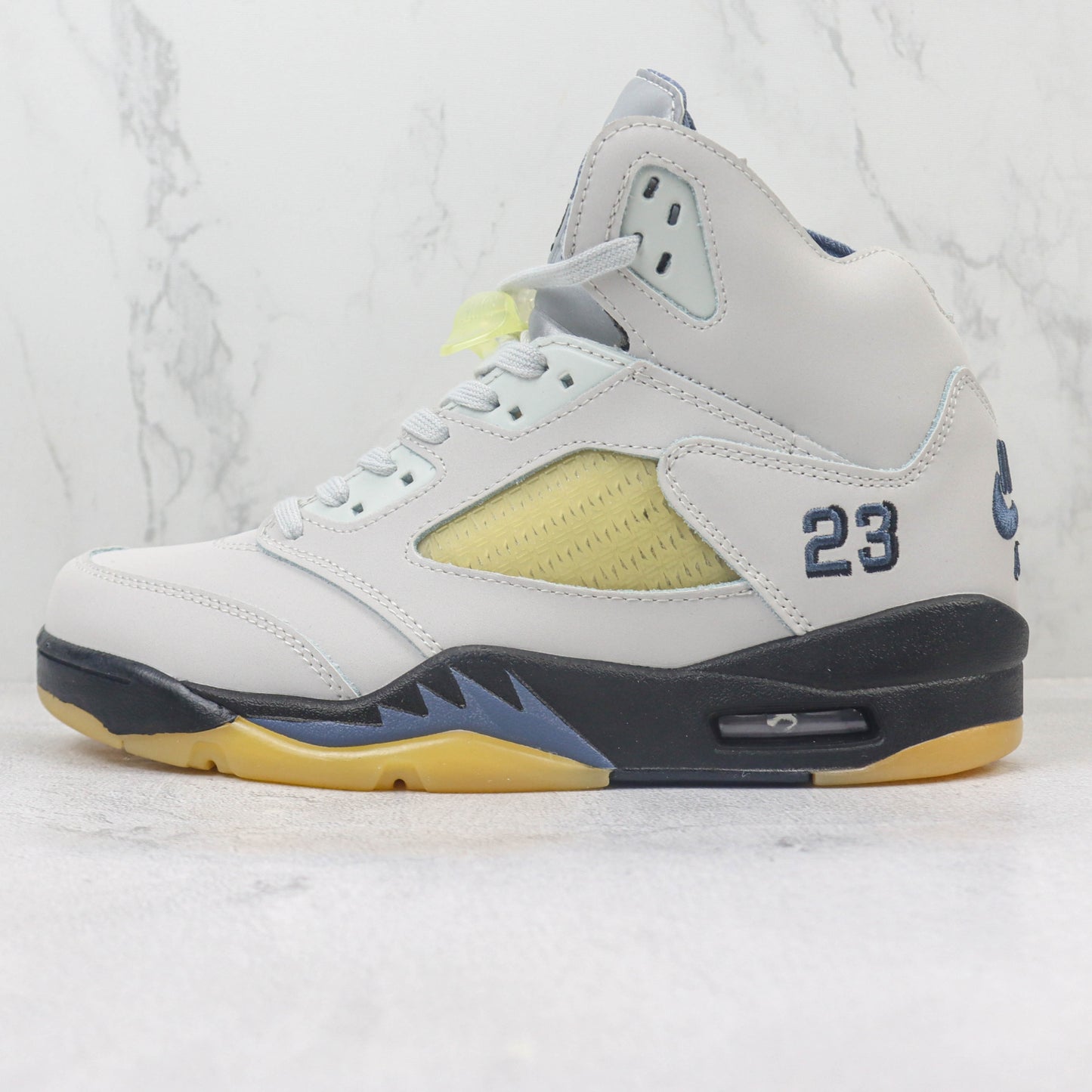 Tênis A Ma Maniere x AJ5 Photon Dust