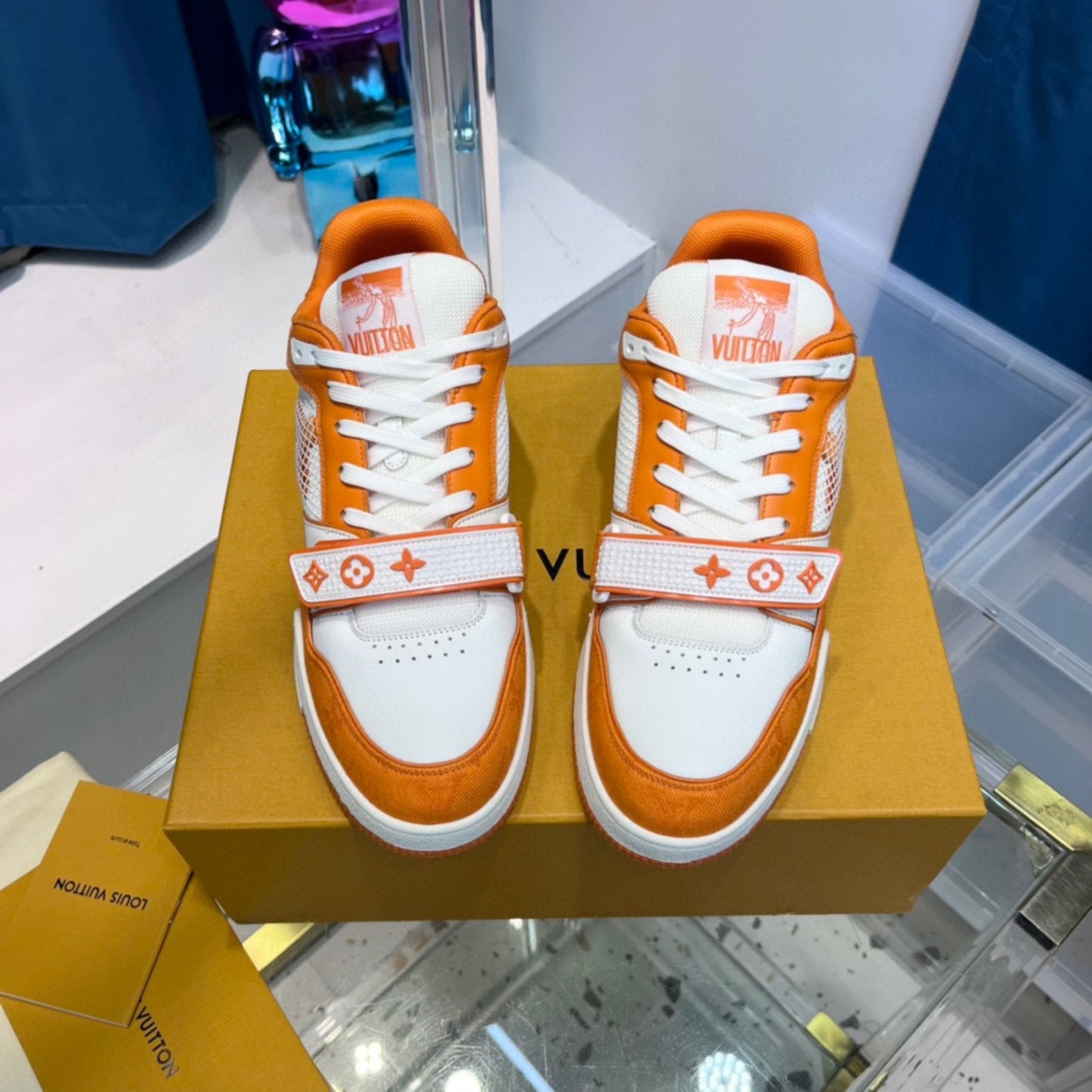 Tênis Lv Trainer Laranja