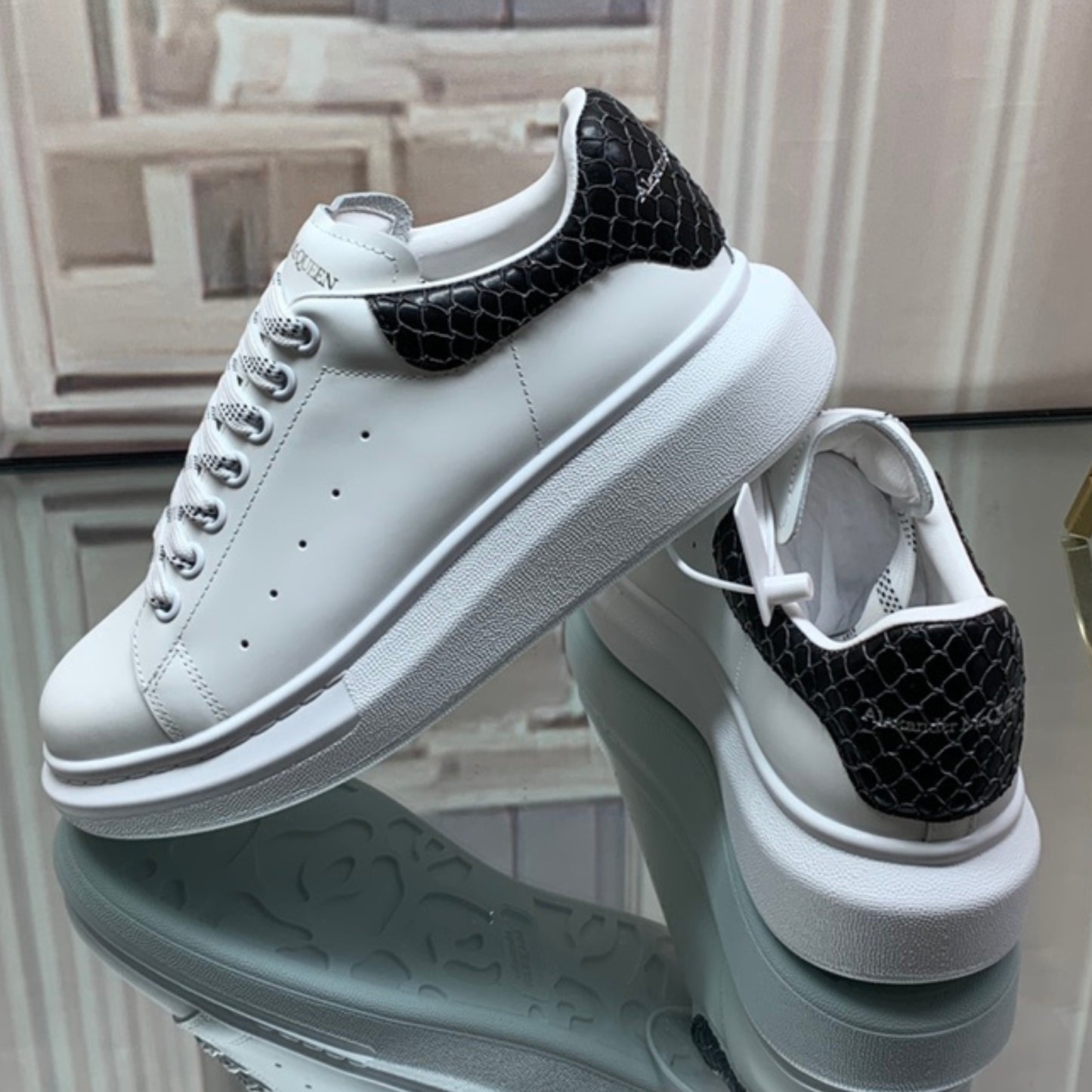 Tênis A Mcq Oversized Couro Branco #2