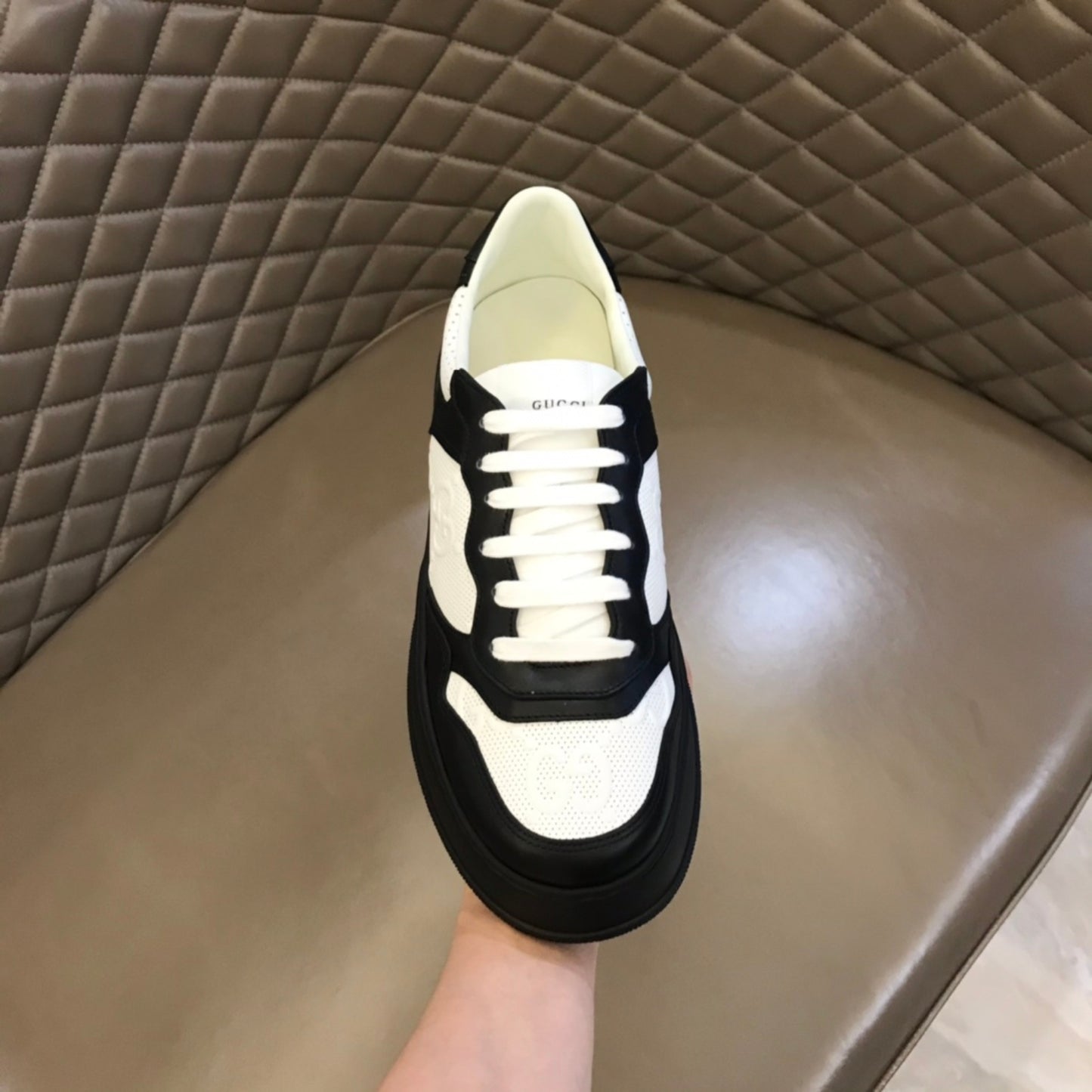Tenis GG Supreme Preto e Branco