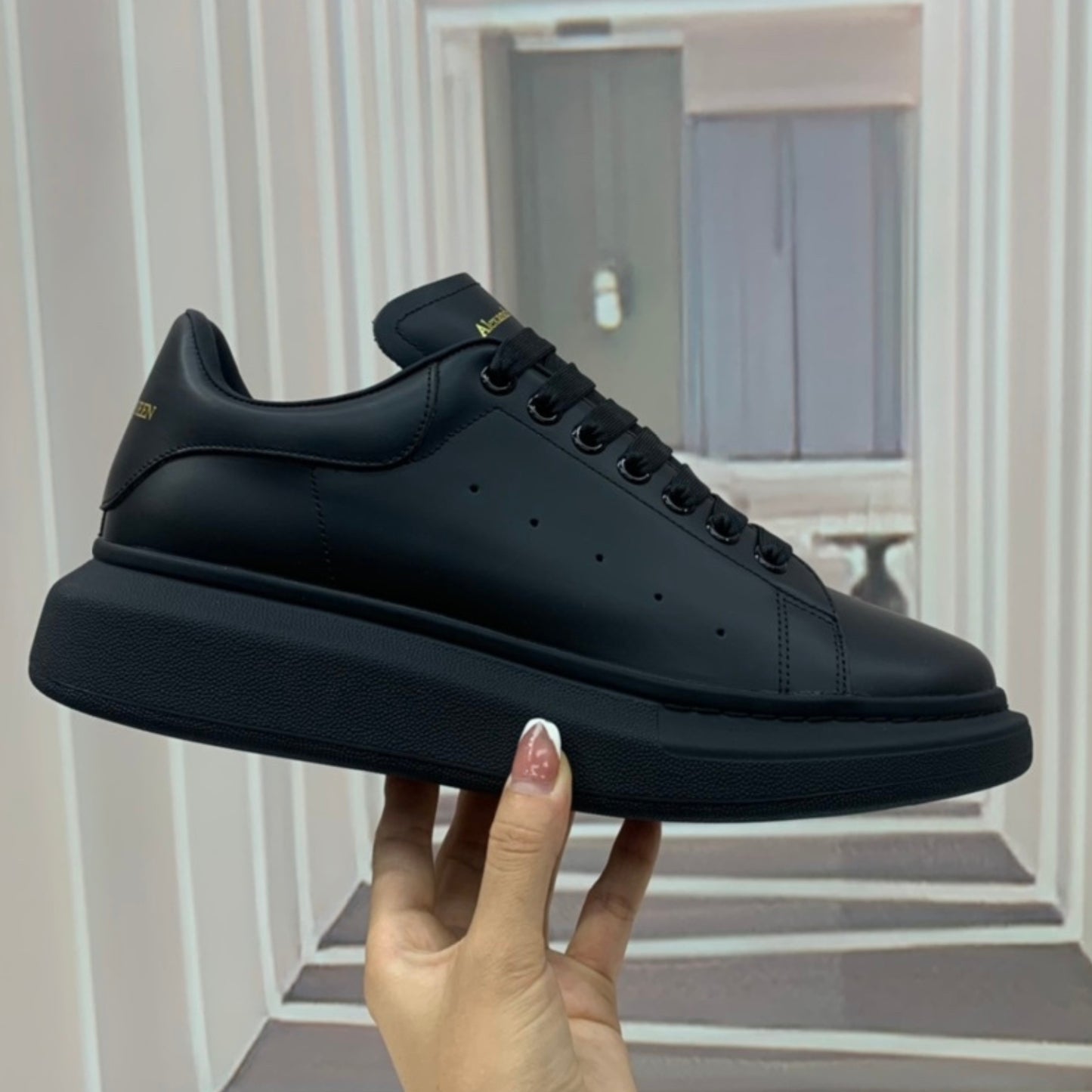 Tênis A Mcq Oversized Couro Preto #3