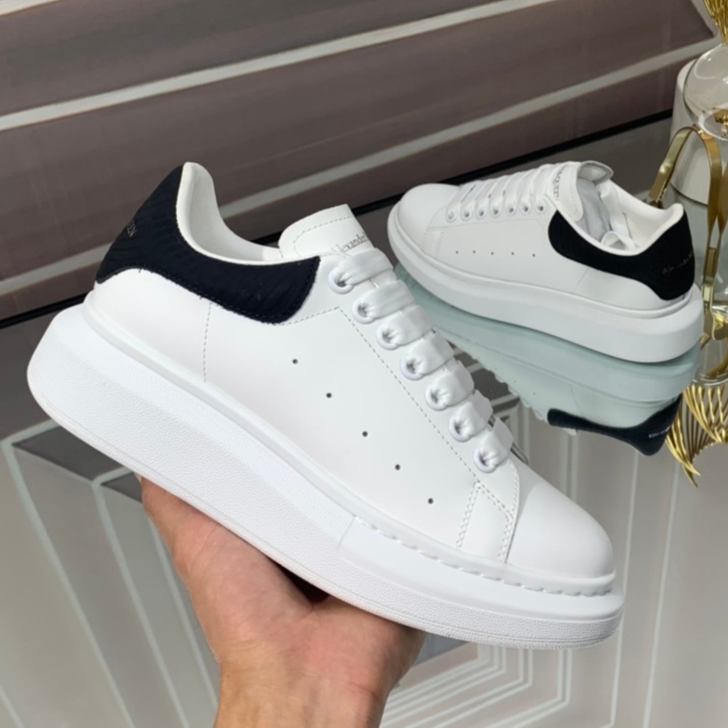 Tênis A Mcq Oversized Couro Branco #4