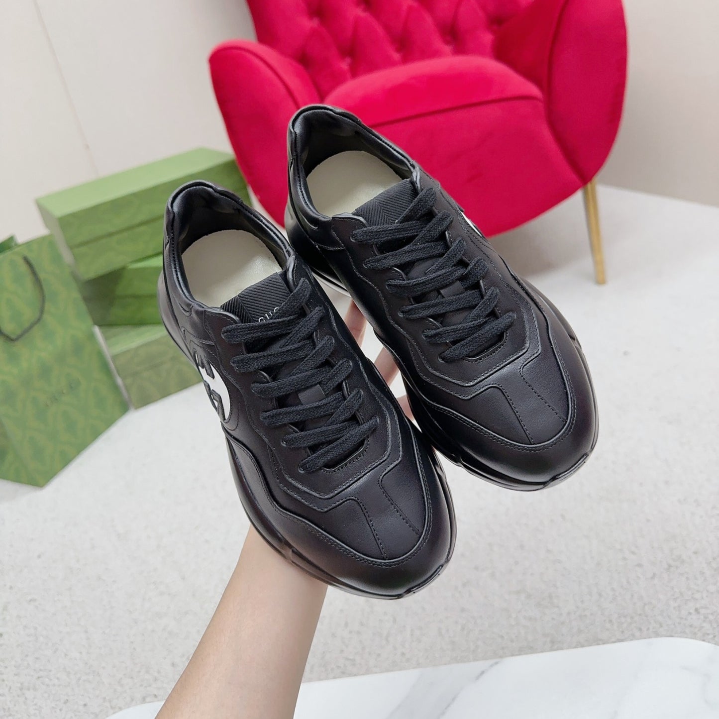 Tenis GG Rhyton Preto Com Logo Branco