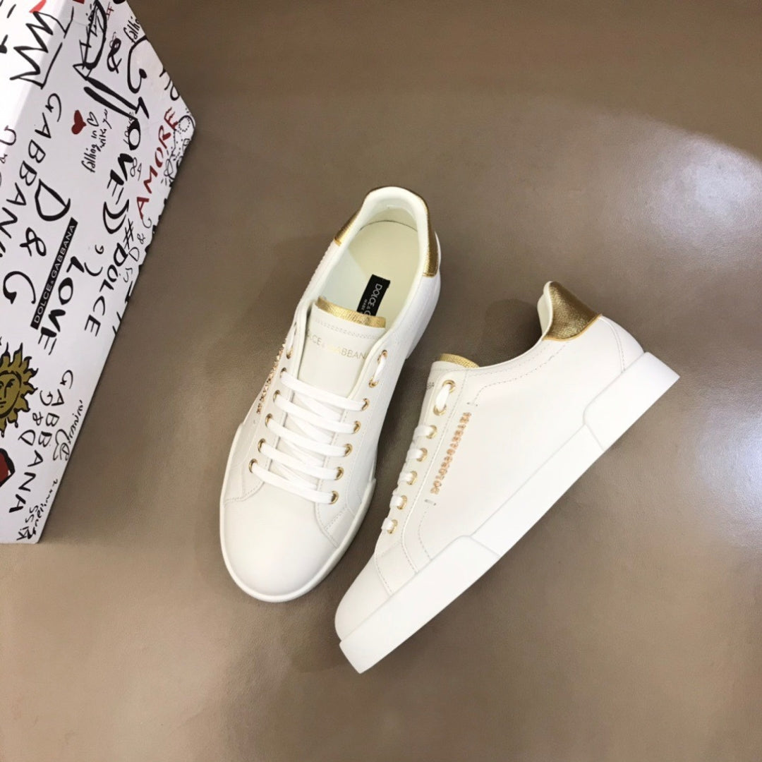 Tenis DG Portofino Couro Liso Branco com Dourado