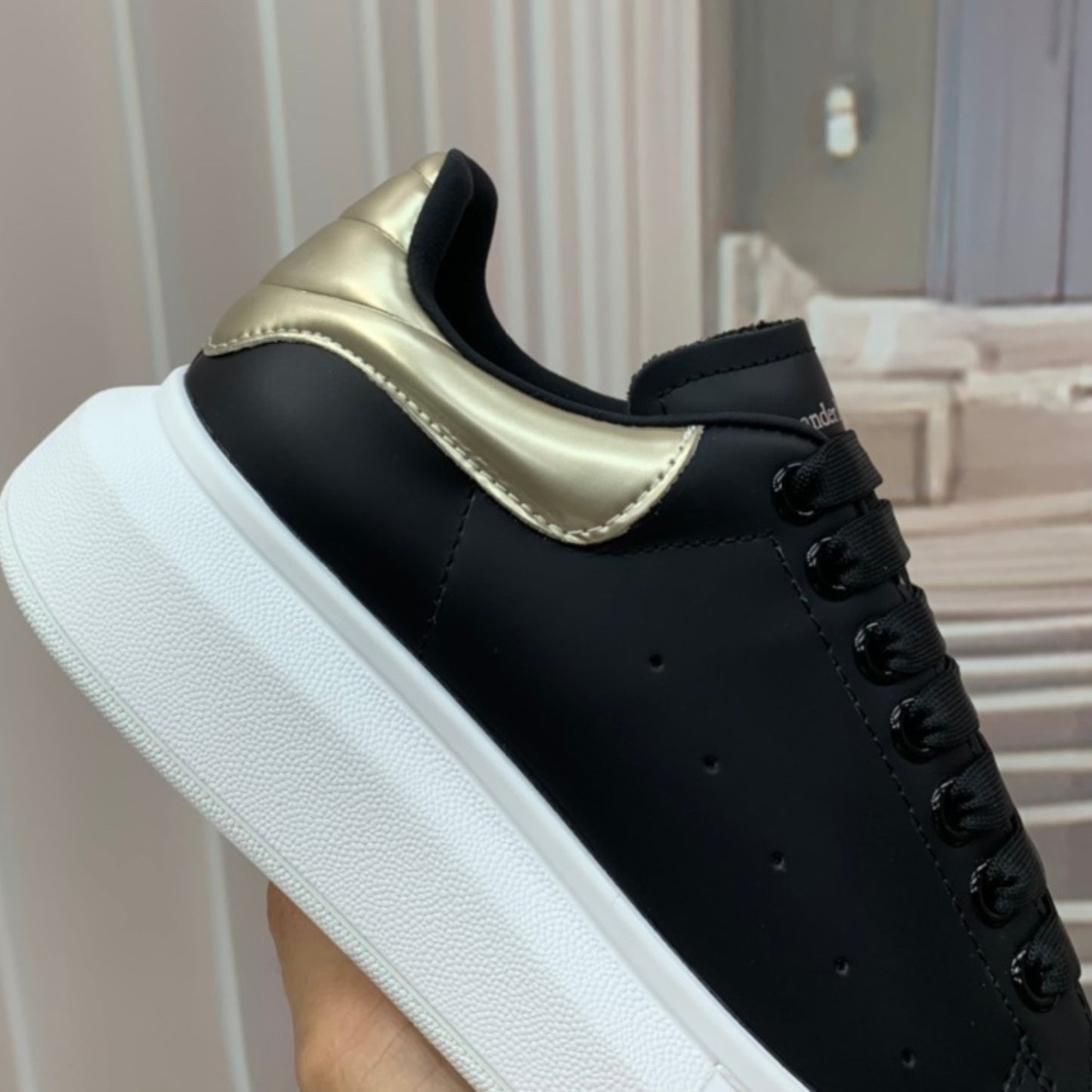 Tênis A Mcq Oversized Couro Preto #2