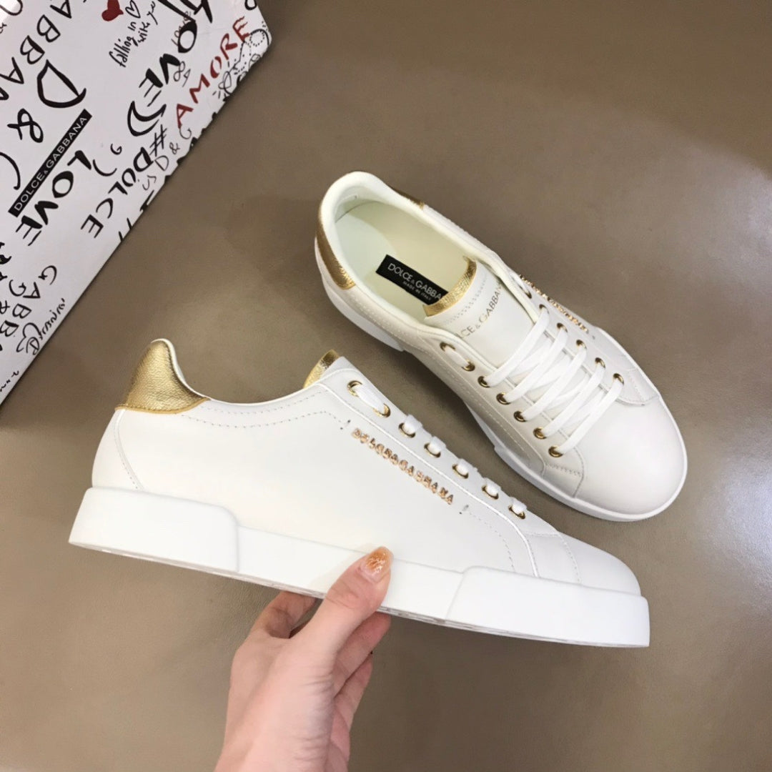 Tenis DG Portofino Couro Liso Branco com Dourado