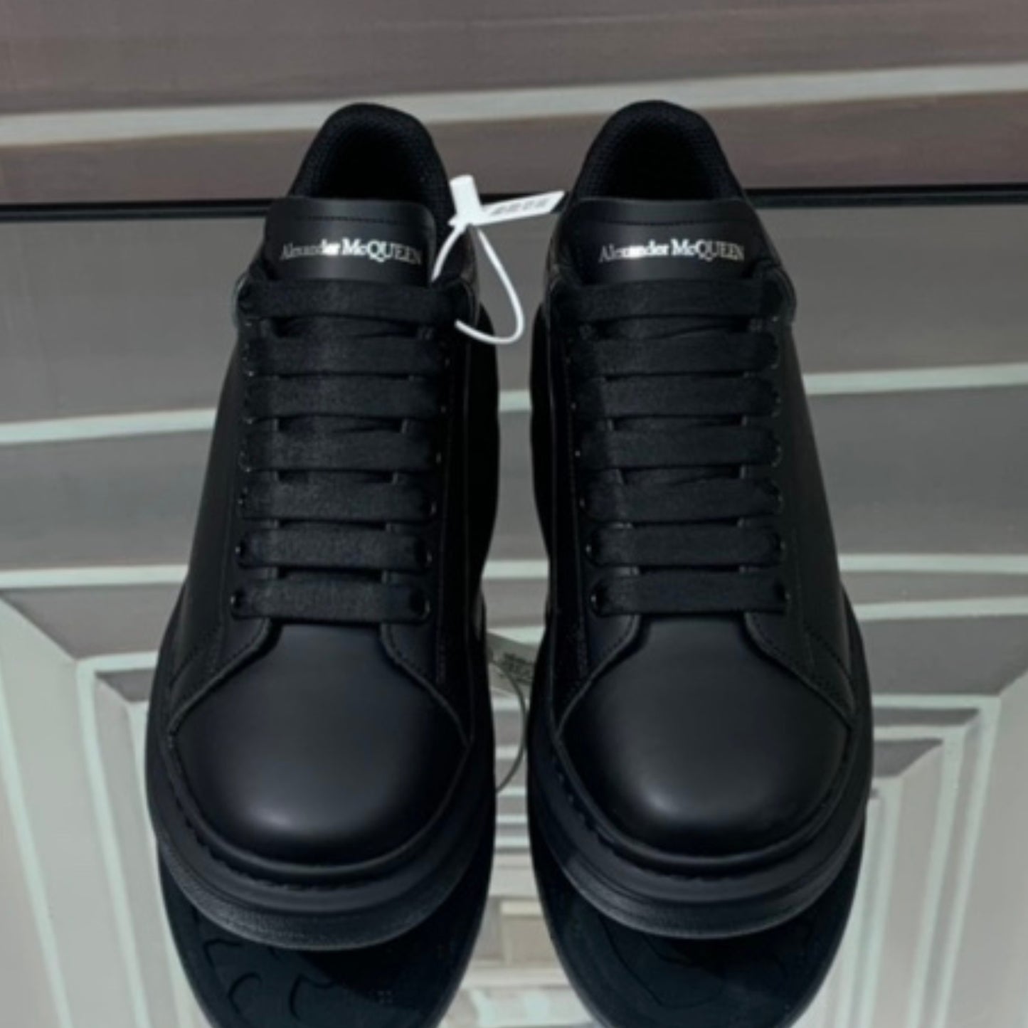 Tênis A Mcq Oversized Couro Preto #1