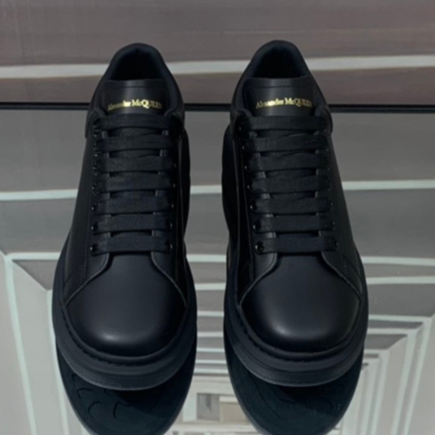 Tênis A Mcq Oversized Couro Preto #3