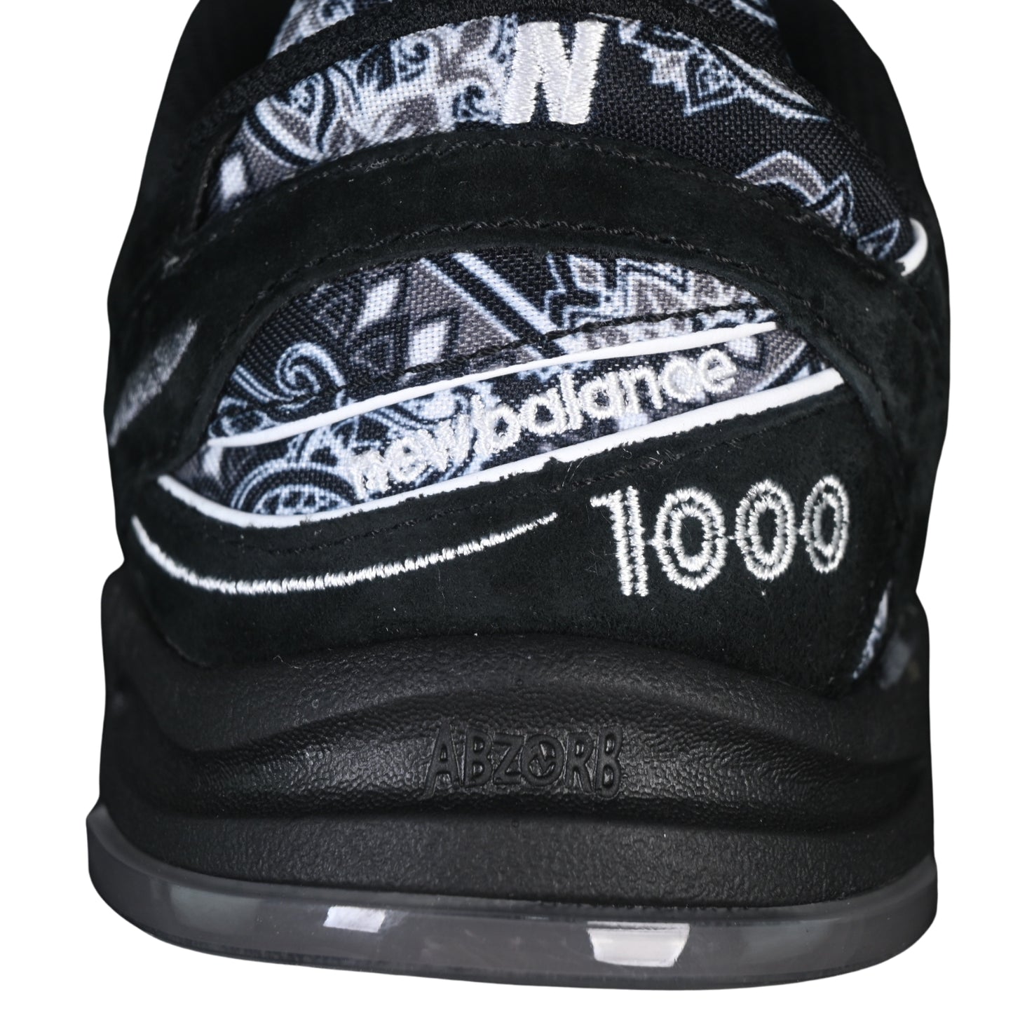 Tênis NB 1000 Camurça Preto detalhes Branco