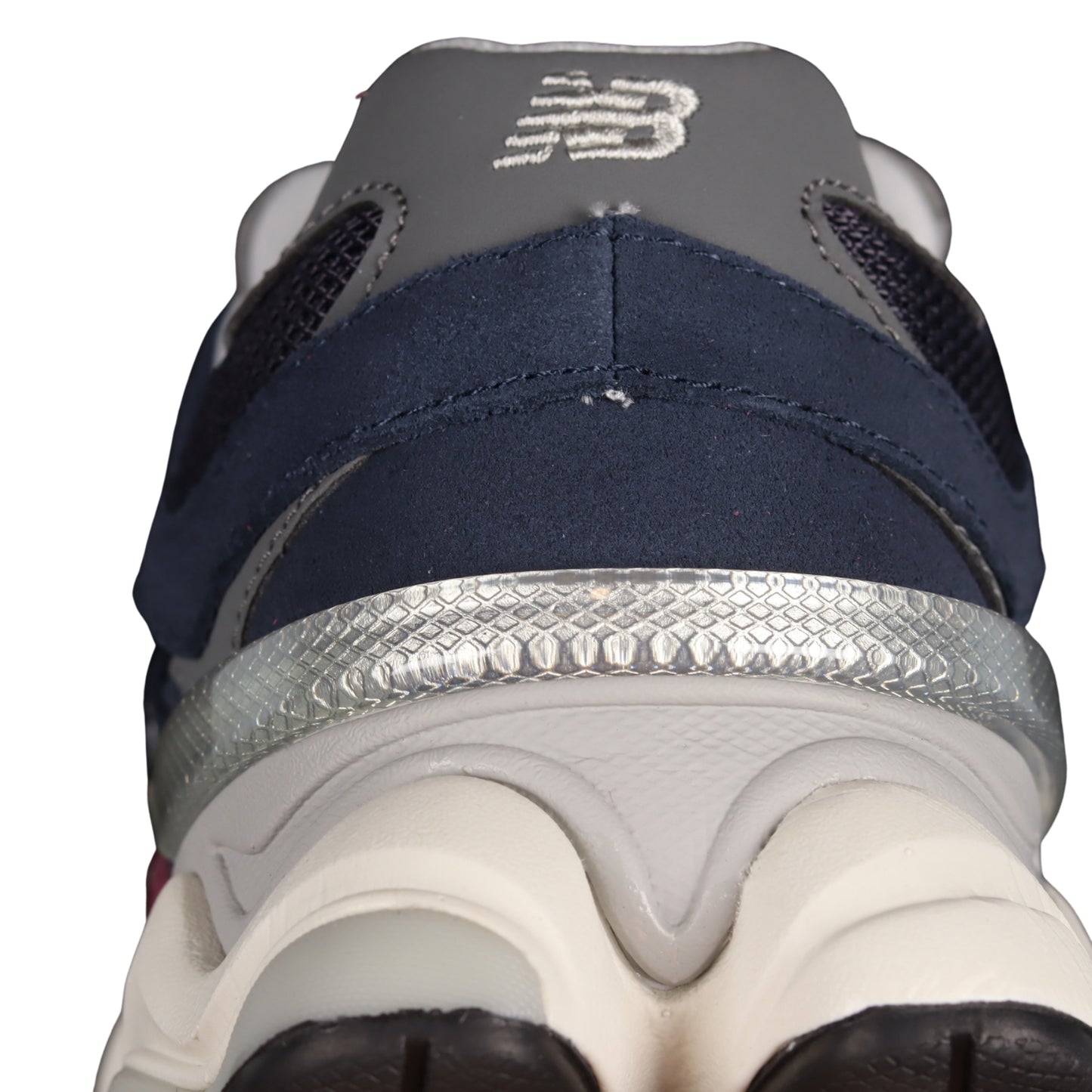 Tênis NB 9060 Camurça Vermelho com azul escuro e Off White