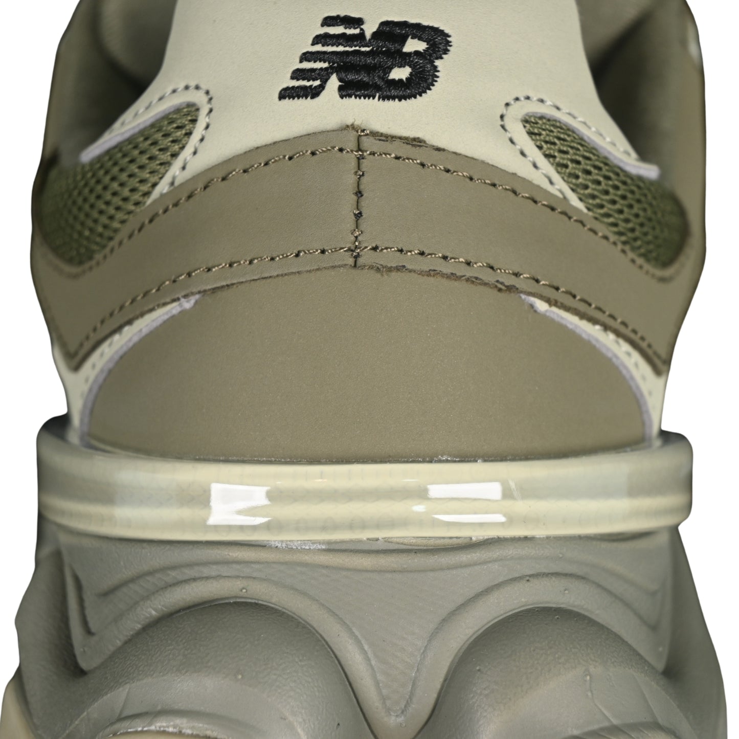 Tênis NB 9060 Bege Militar e cinza