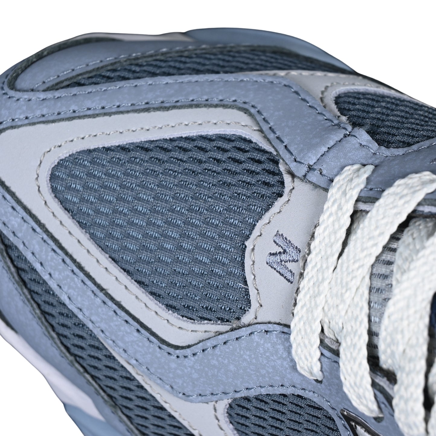 Tênis NB 9060 Azul com Azul claro e Detalhes no couro