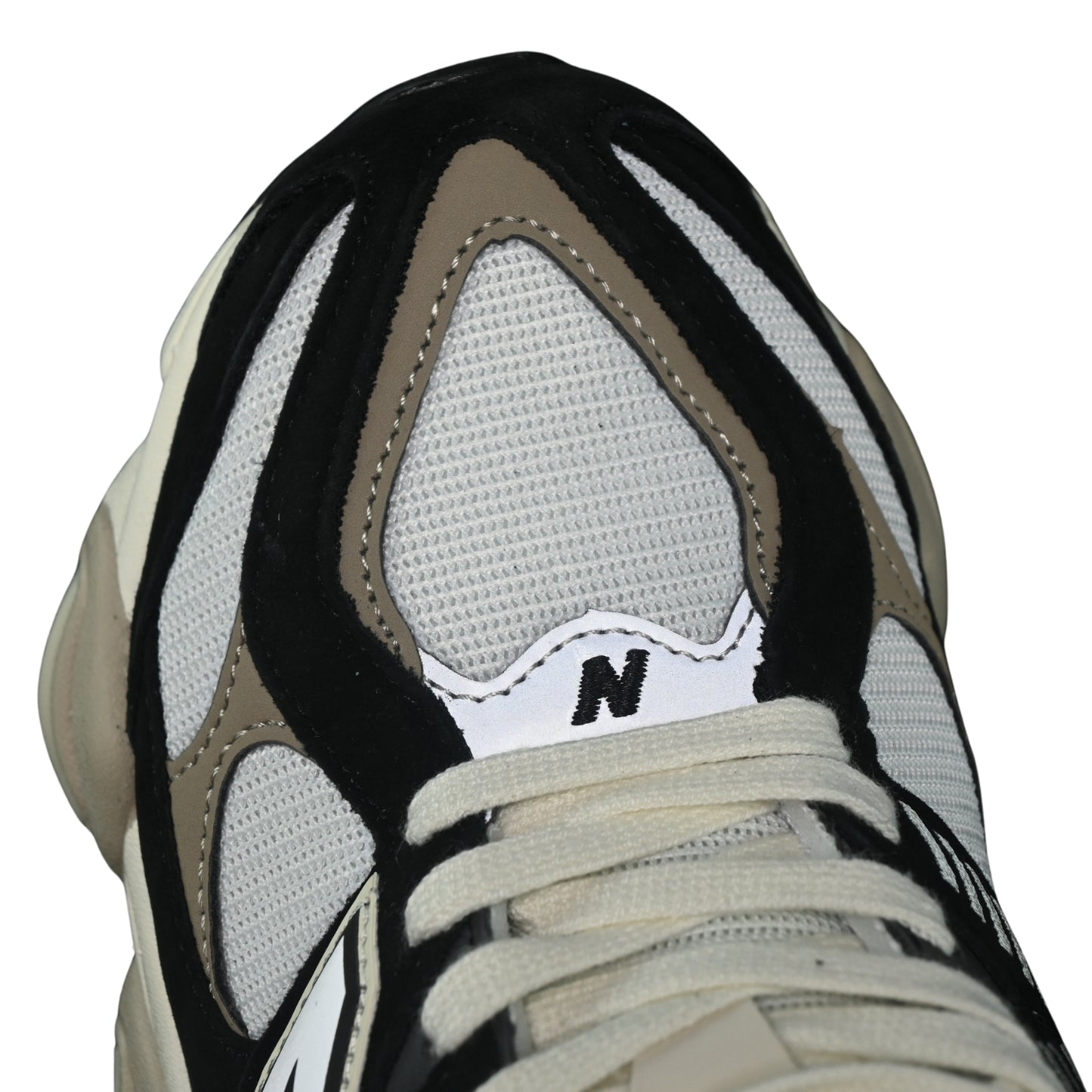 Tênis NB 9060 Preto com Branco e Bege