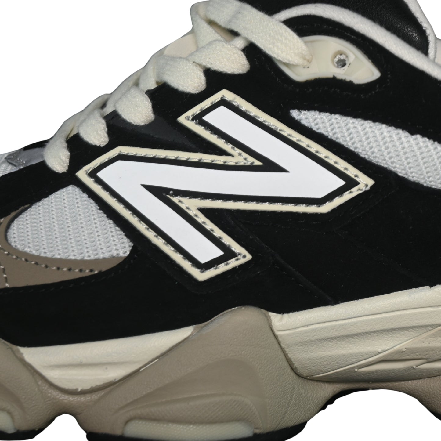 Tênis NB 9060 Preto com Branco e Bege