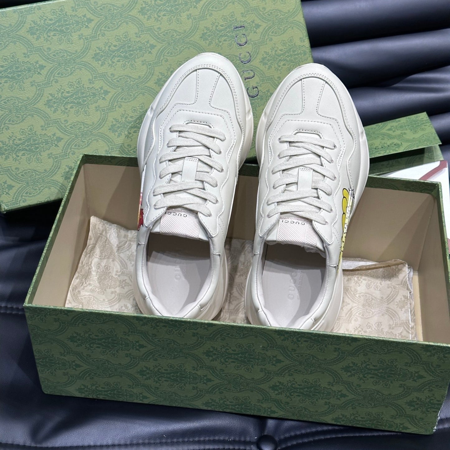 Tenis GG Rhyton Com Logo Desenho