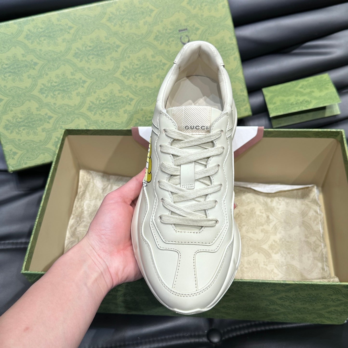 Tenis GG Rhyton Com Logo Desenho