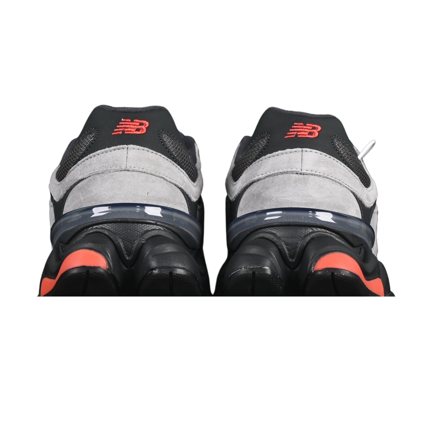 Tênis NB 9060 Camurça Cinza com Preto e Laranja