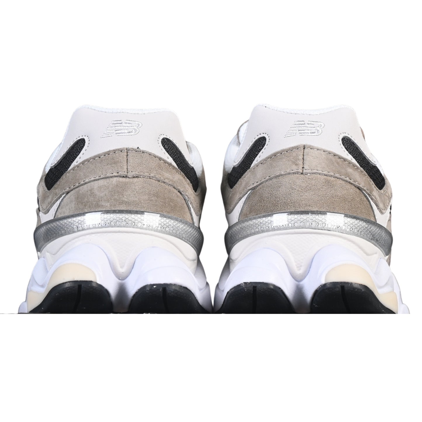 Tênis NB 9060 Camurça Marrom claro com Preto e Bege