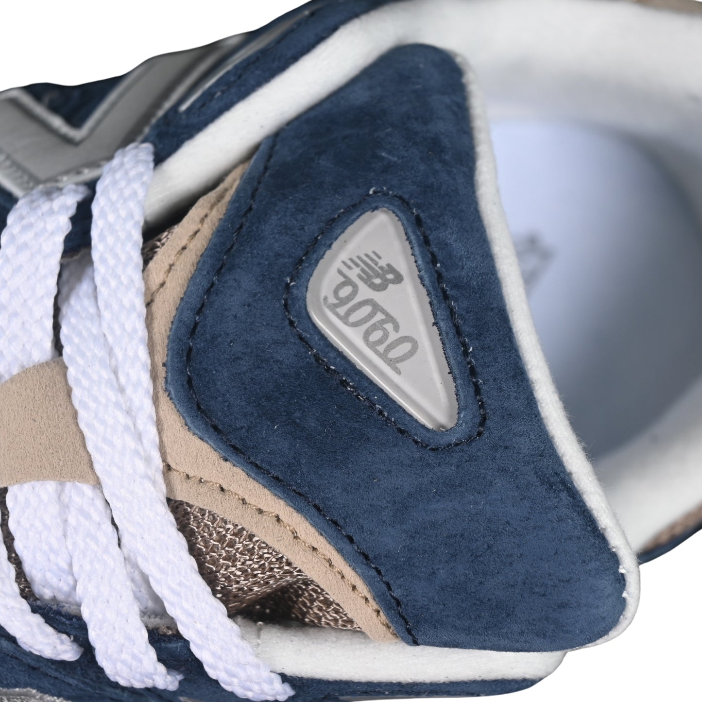 Tênis NB 9060 Camurça Azul com Marrom claro