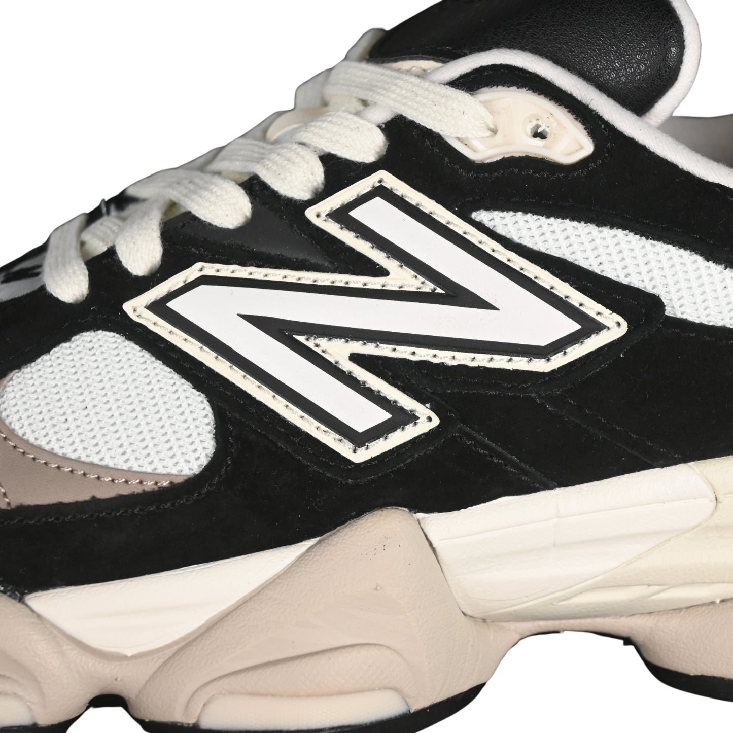 Tênis NB 9060 Camurça Preto Branco e bege