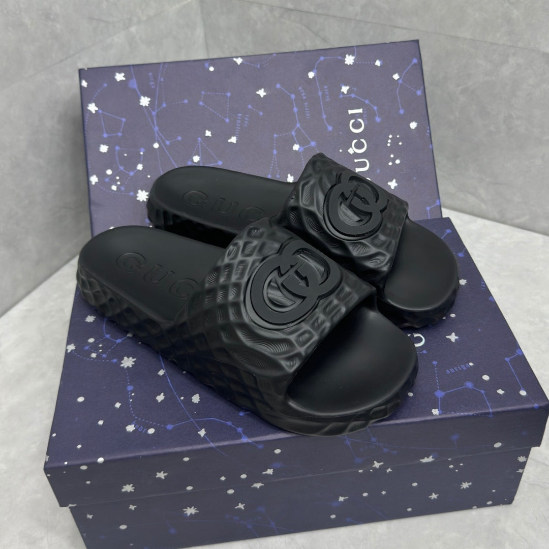 Chinelo GG Slide Interlocking Preto G