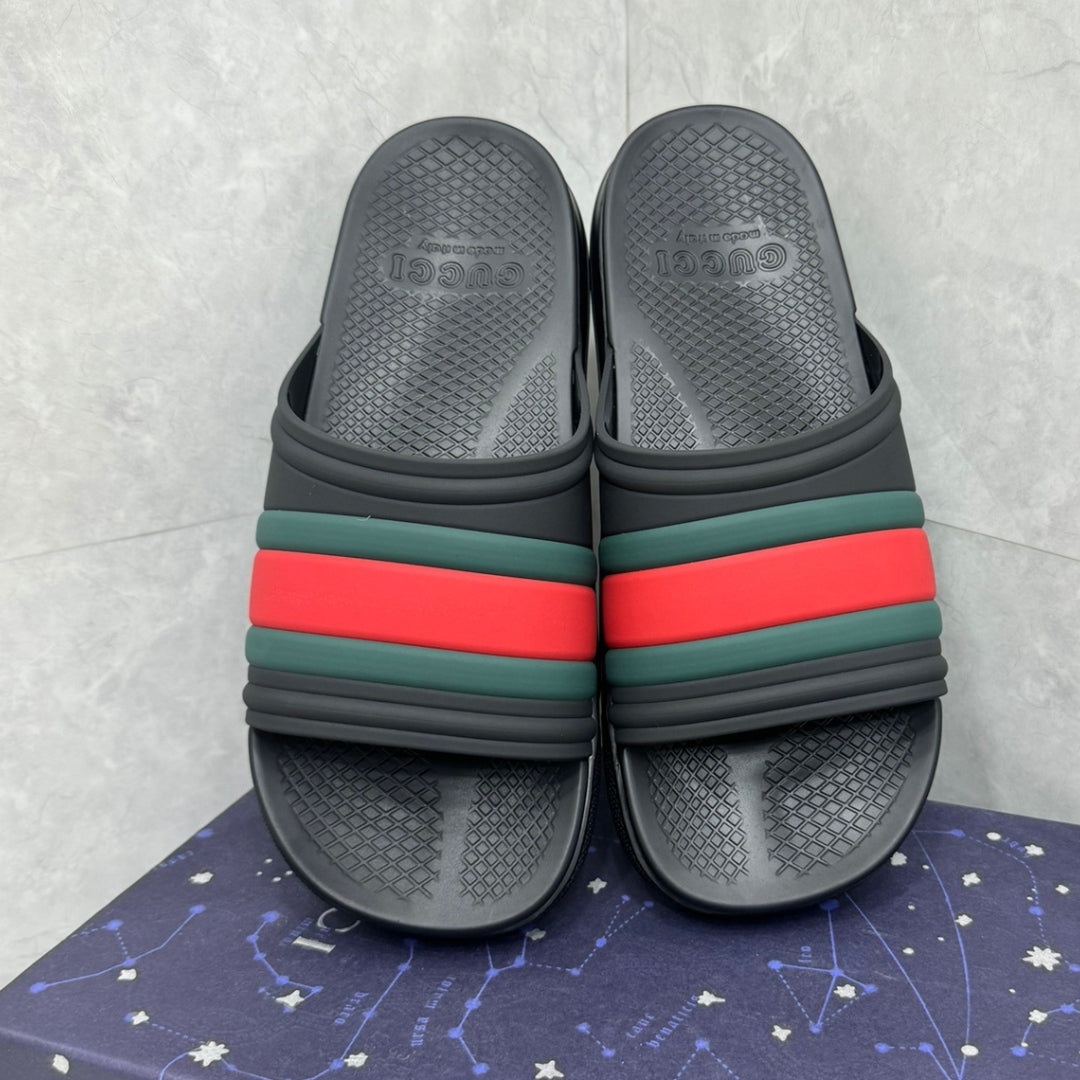 Chinelo Slide GG preto listras web