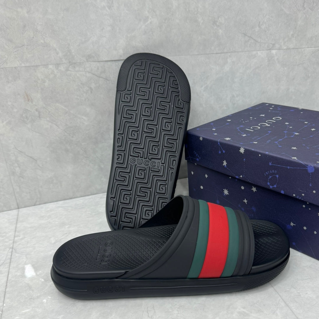 Chinelo Slide GG preto listras web