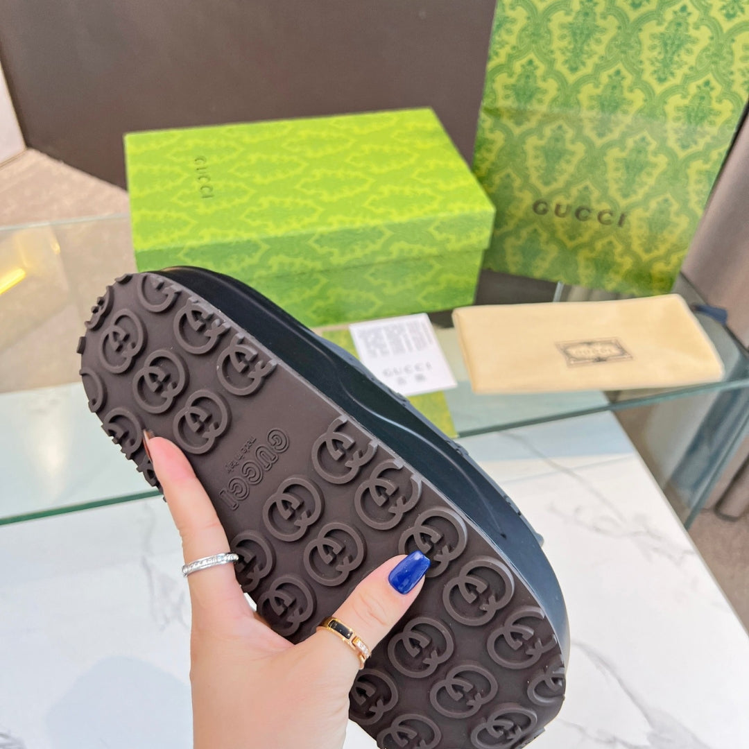 Chinelo Slide GG Preto alto Canvas