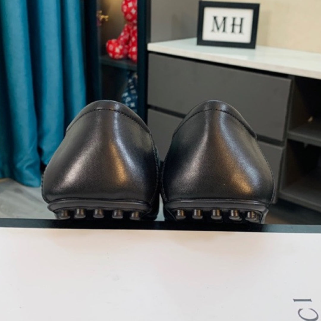 Mocassim GG Preto Couro com Faixa e Horsebit com detalhe