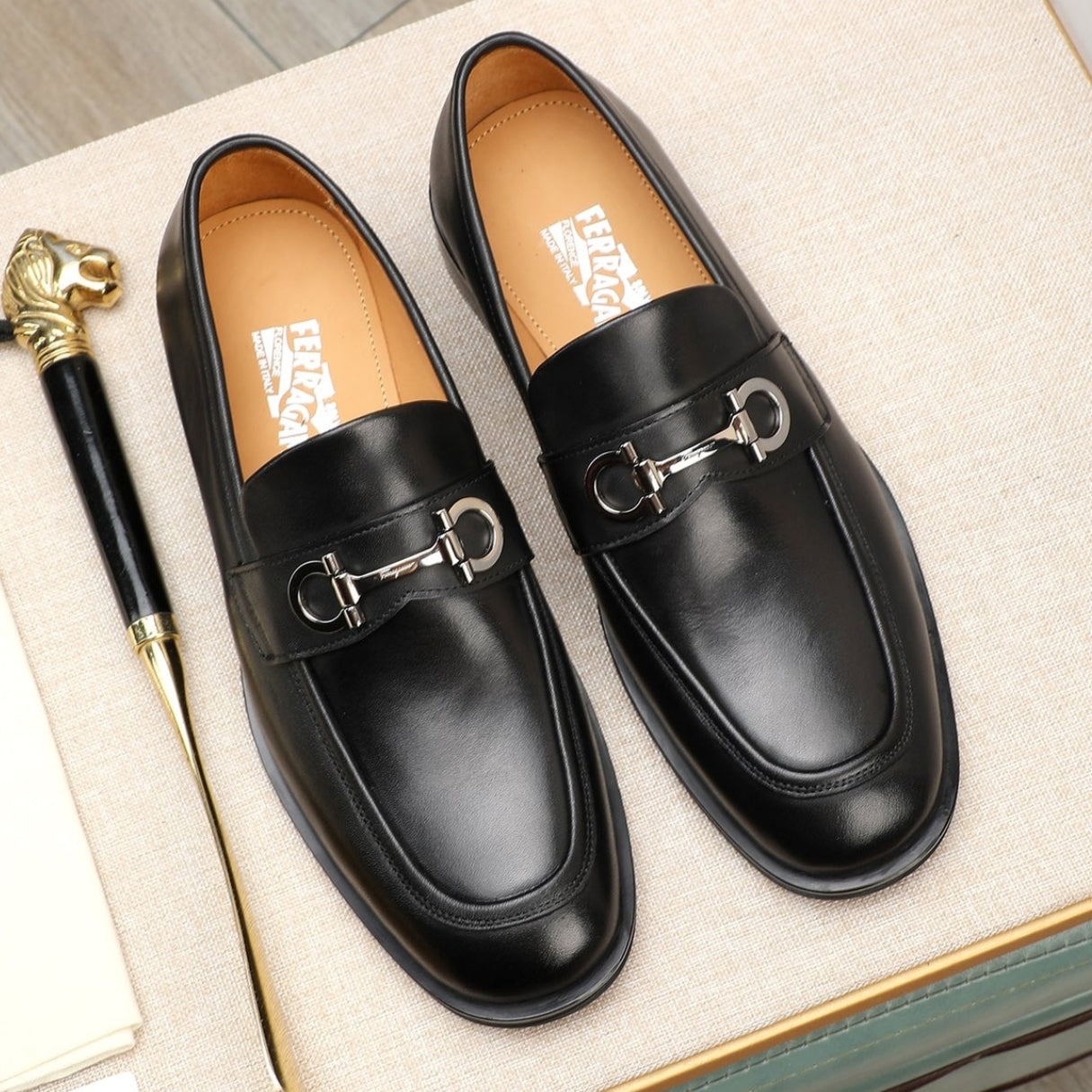 Sapato Ferragam Social Couro Preto II horsebit