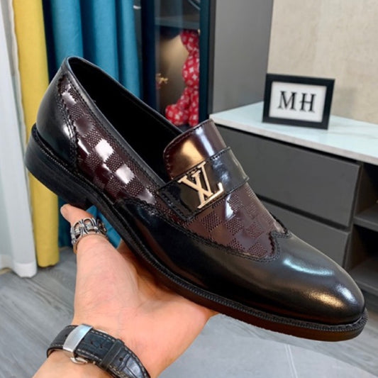 Sapato LV Social Couro Preto e detalhes logo canto